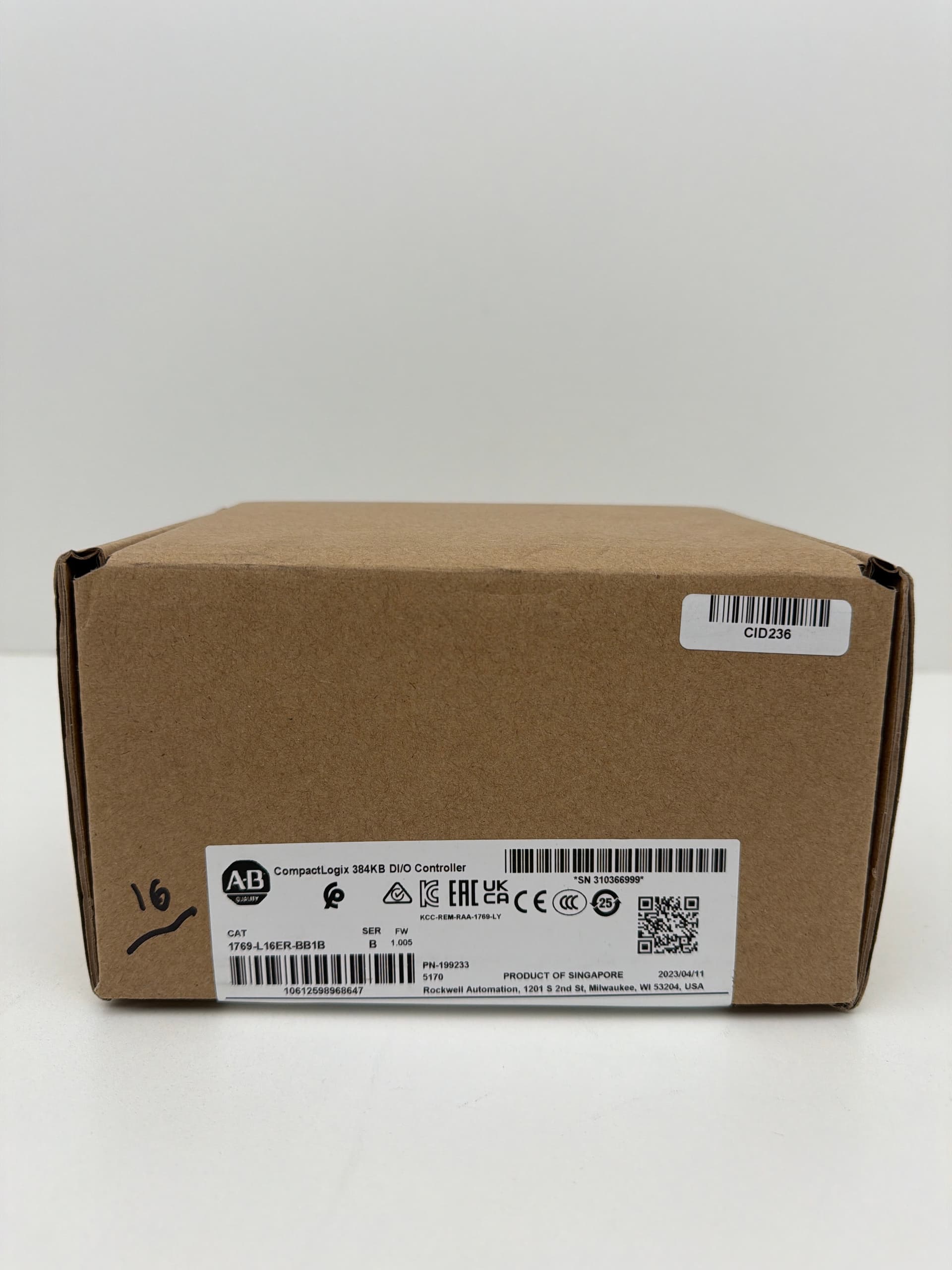 Allen-Bradley 1769-L16ER-BB1B CompactLogix 384KB DI/O Controller Ser B FW 1.005