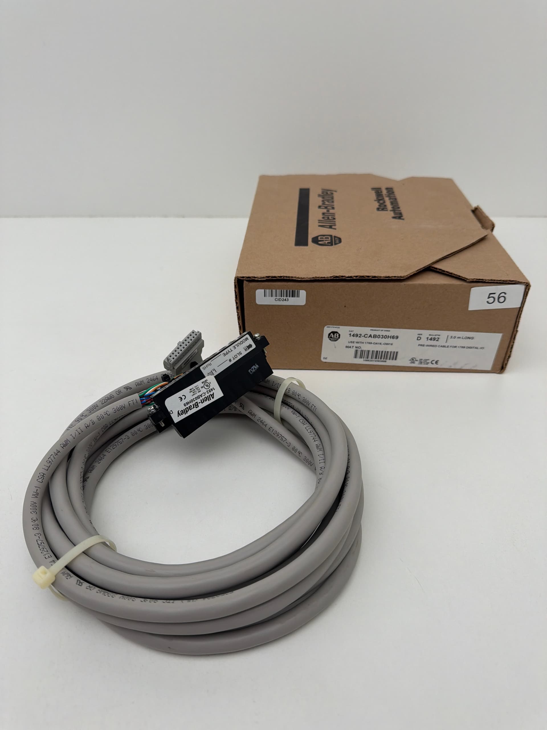 Allen-Bradley 1492-CAB030H69 Pre-Wired Digital I/O Cable, 20-Pin, 3m, Ser D