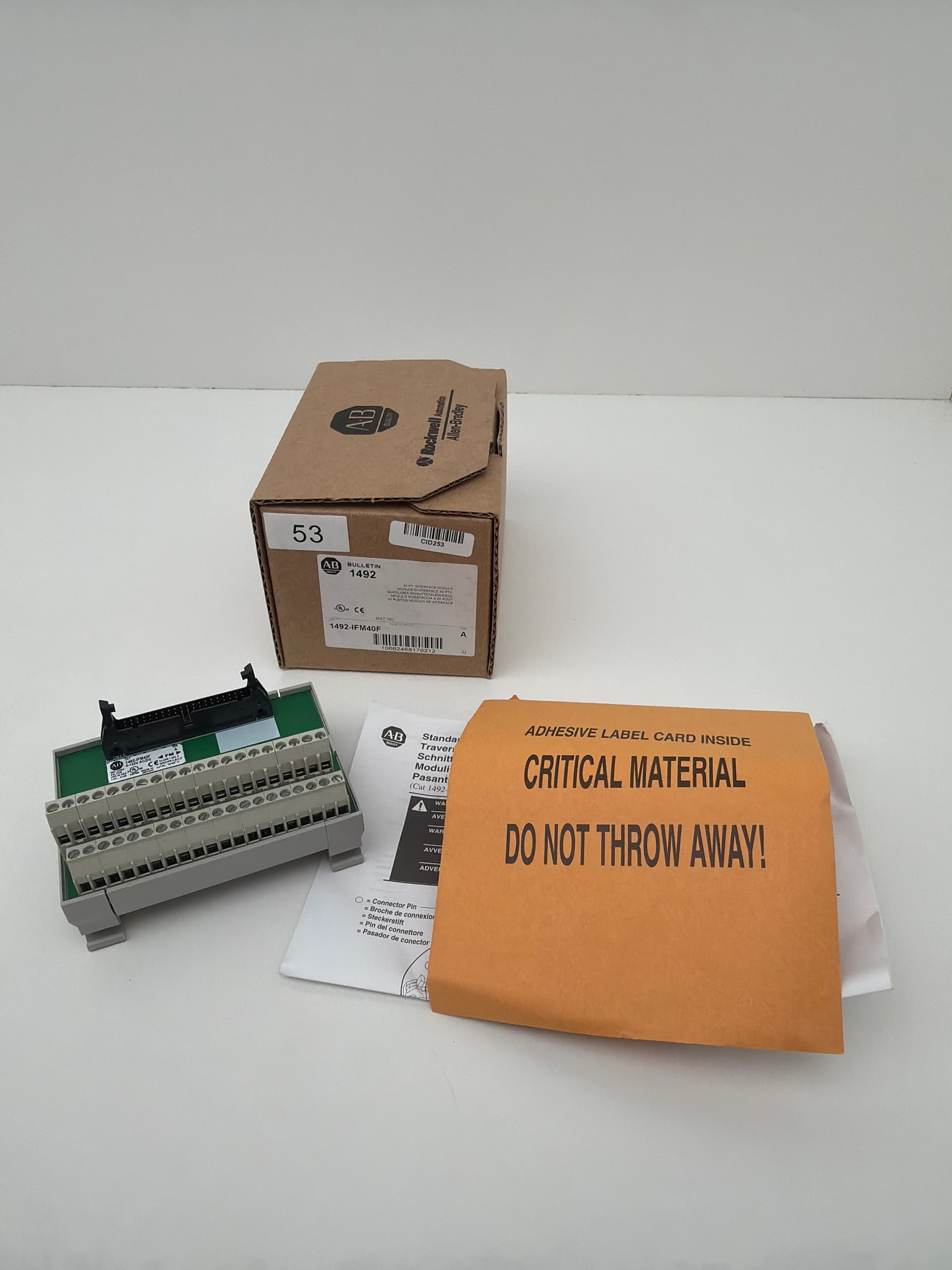 Allen-Bradley 1492-IFM40F 40 Point Feed-Through Digital Interface Module Ser A