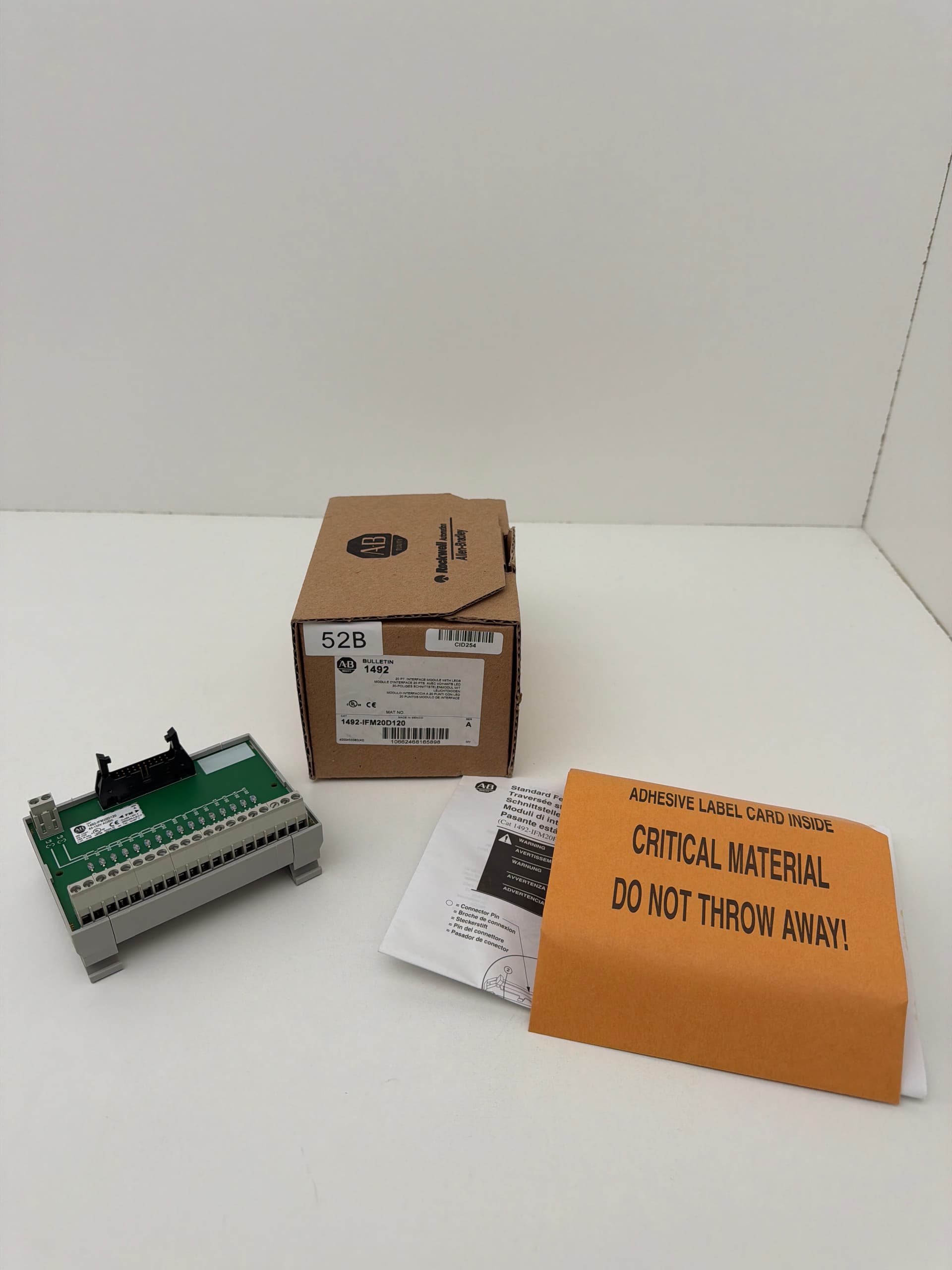 Allen-Bradley 1492-IFM20D120 20 Point Digital IFM Module 120V AC w/ LEDs Ser A