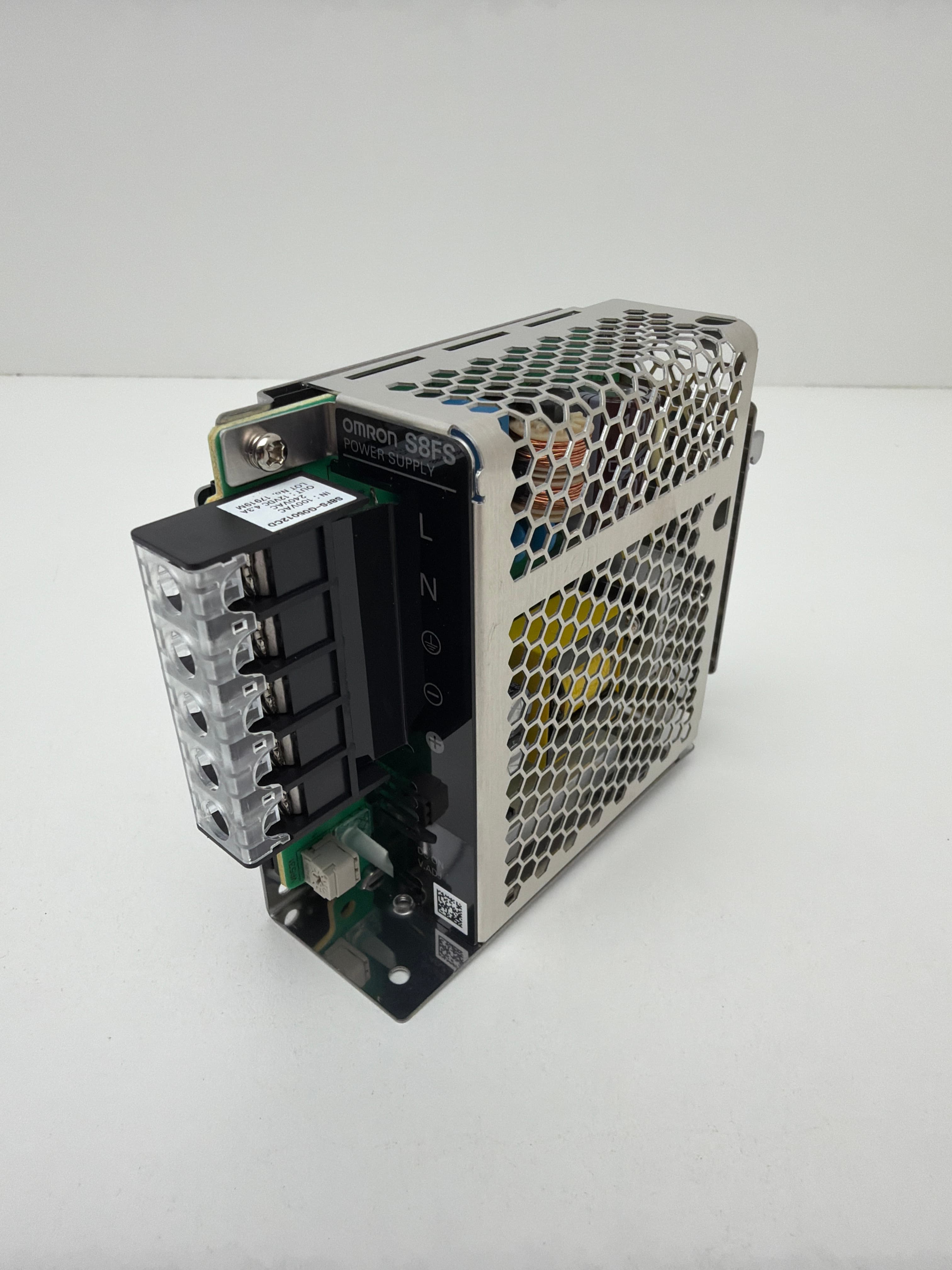 Omron S8FS-G05012CD Power Supply In: 100-240VAC 1.2A Out: 12VDC 4.3A