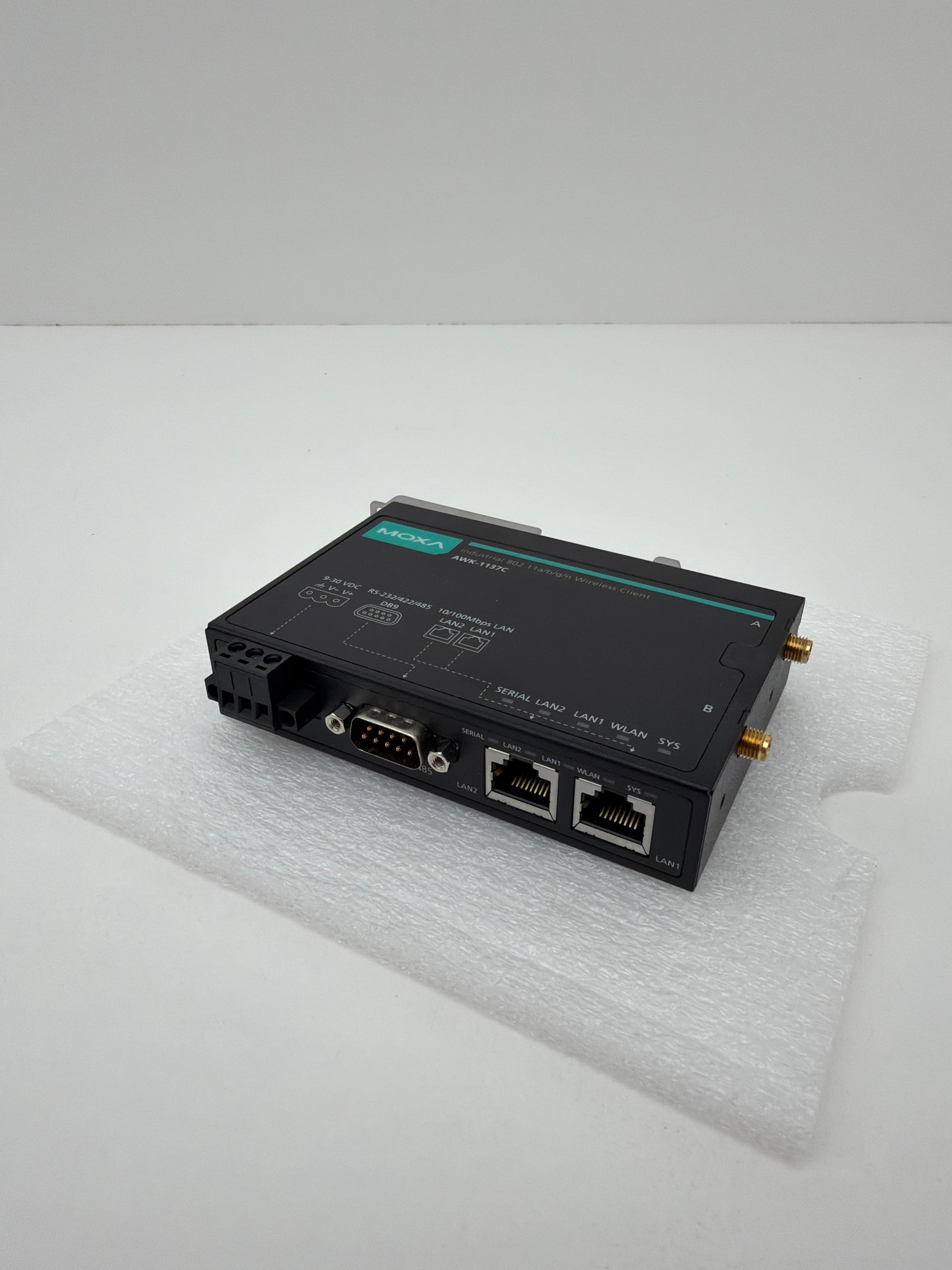 Moxa AWK-1137C AWK-1137C-US V1.1.0 Industrial Wireless Client 802.11 a/b/g/n
