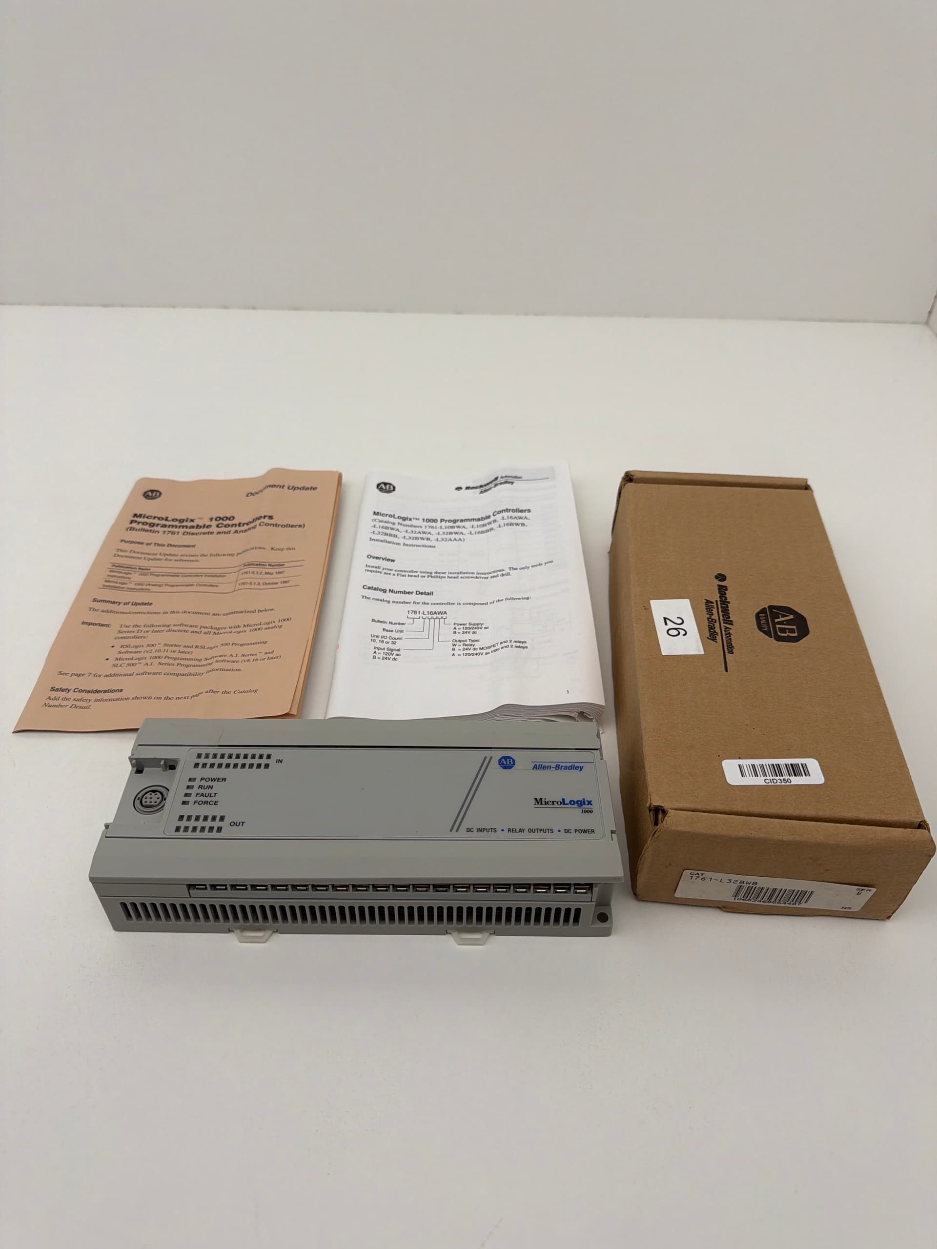 Allen-Bradley 1761-L32BWB MicroLogix 1000 PLC Controller, 32 Point, 24VDC
