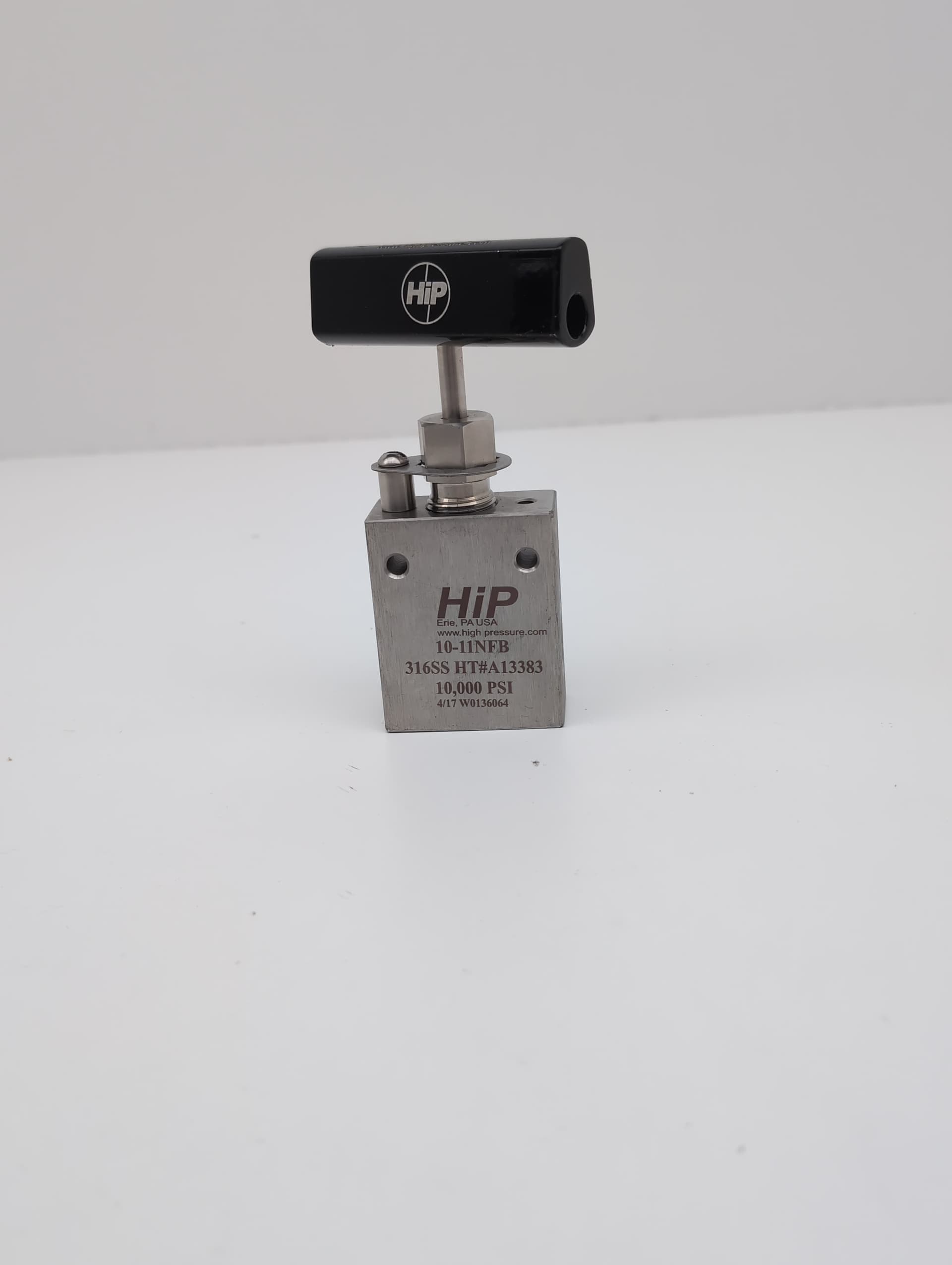 High Pressure Equipment 10-11FB Pipe Connection Valve, 1/4" NPT, 10000PSI, 316