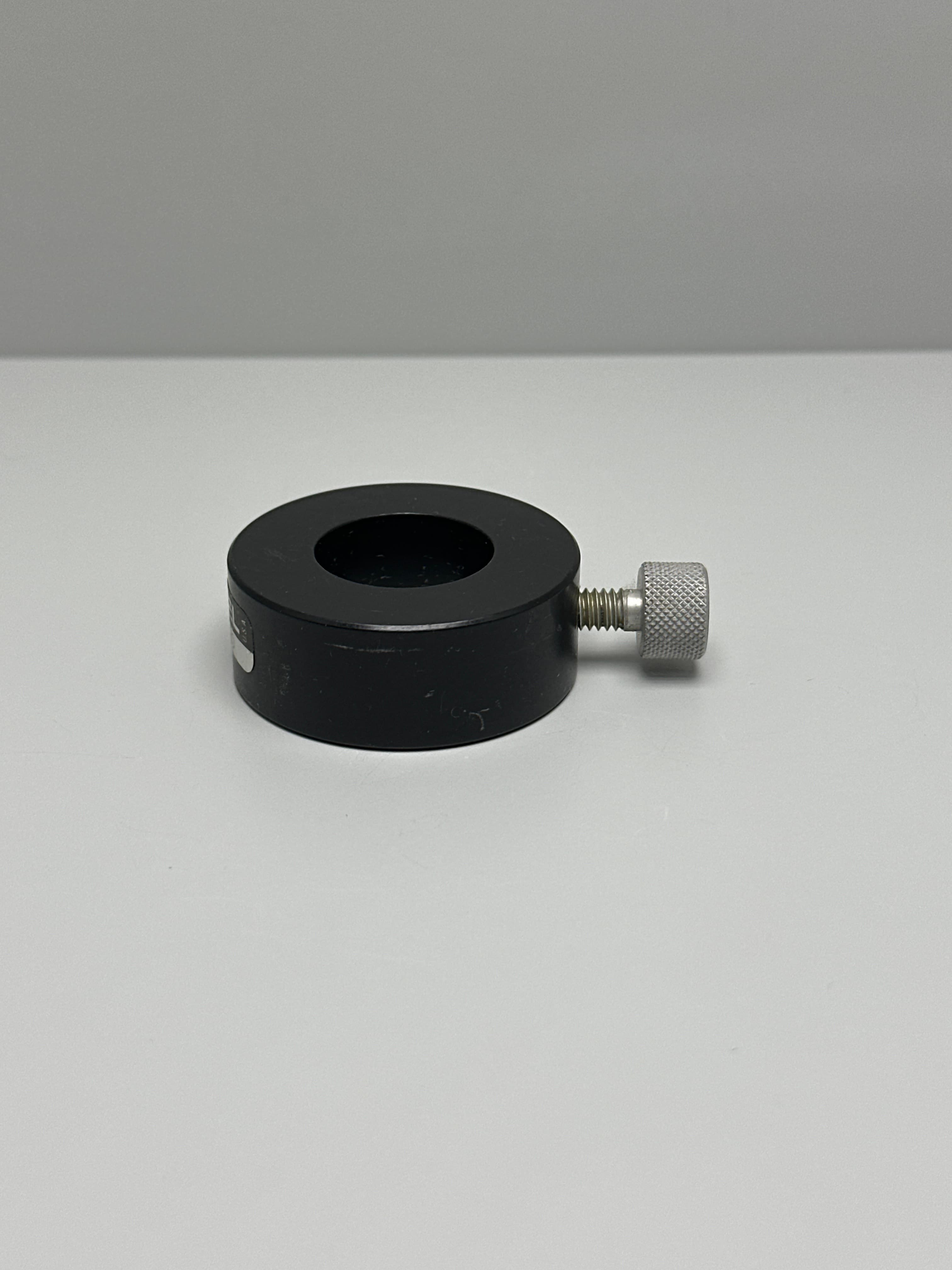 Oriel 12420 Rod Holder, Large, 1" Diameter Rod