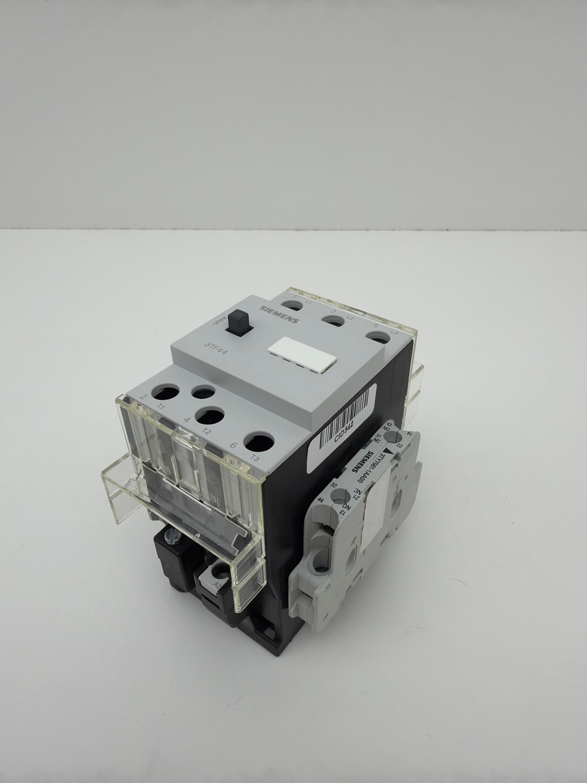 Siemens 3TF4422-0A Contactor, 55A, 3P with (2) 3TY7561-1AA00 Aux Blocks