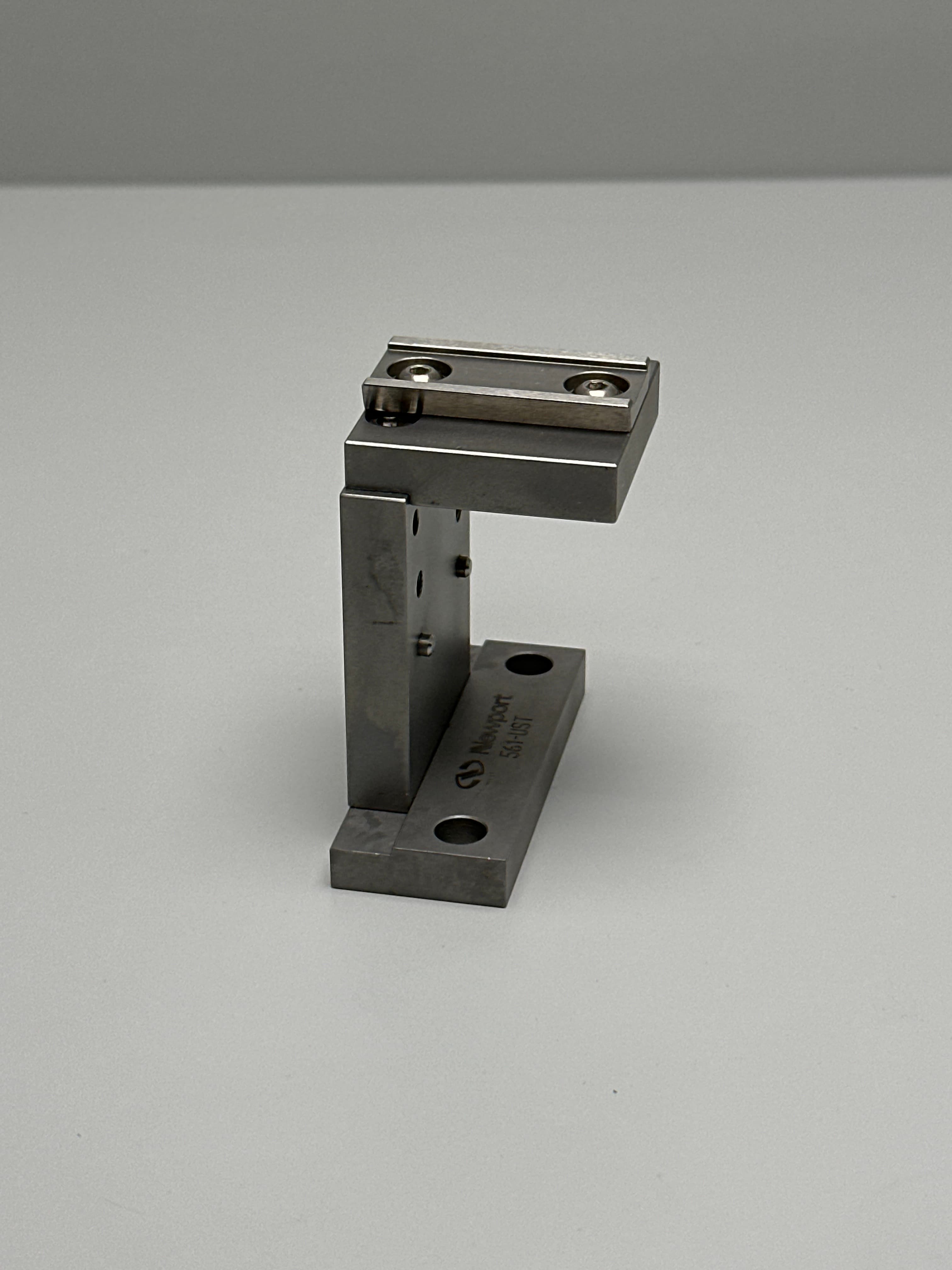 Newport 561-UST Fixed Platform, Universal Stand for 561 Series