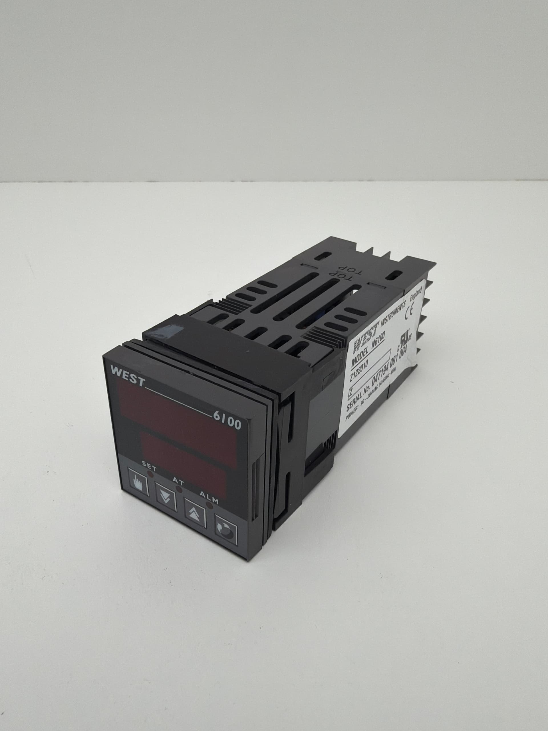 West Instruments N6100 Z122010 Temperature PID Controller Process Control Unit