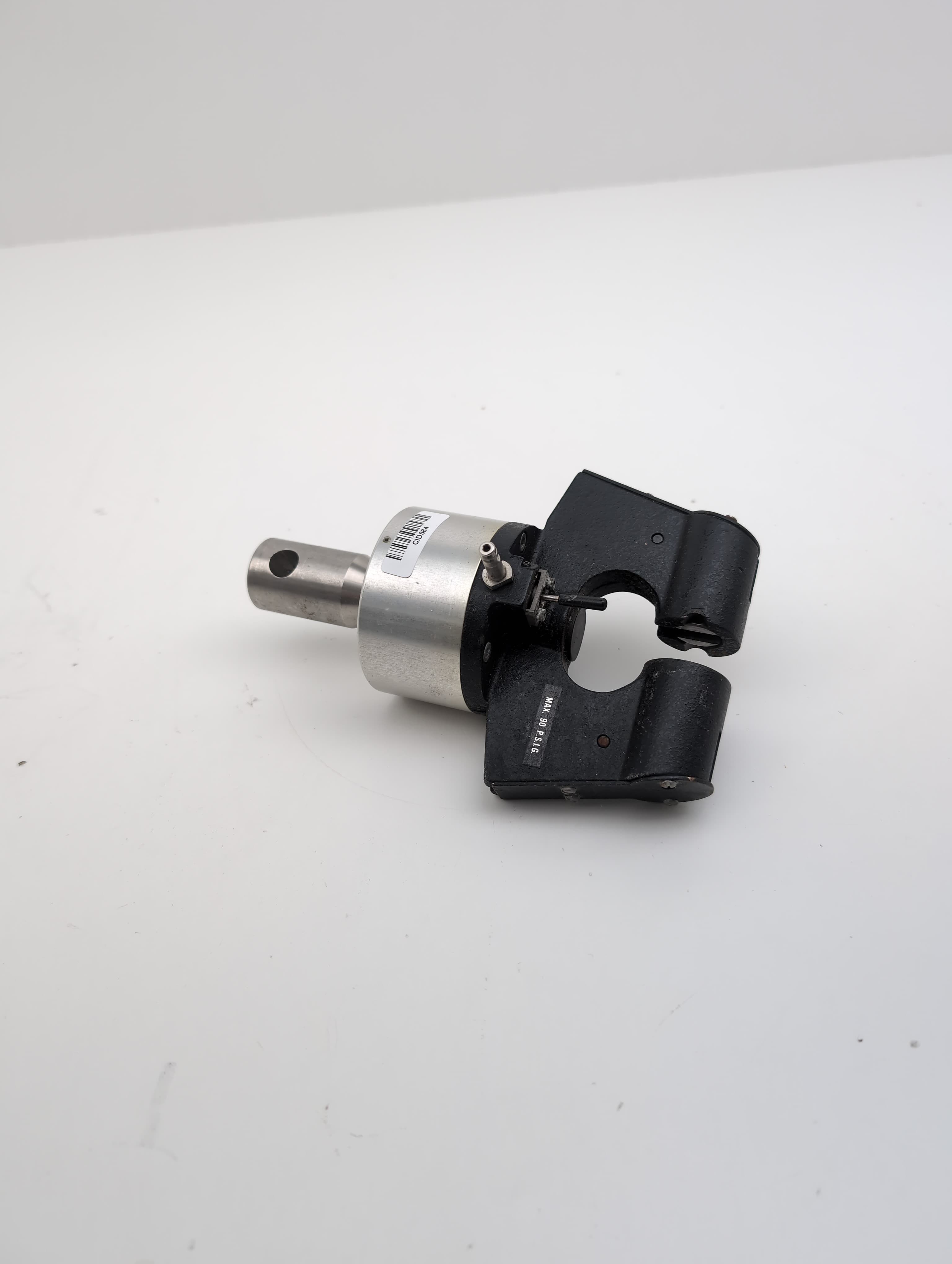 Instron Pneumatic Side Action Grip