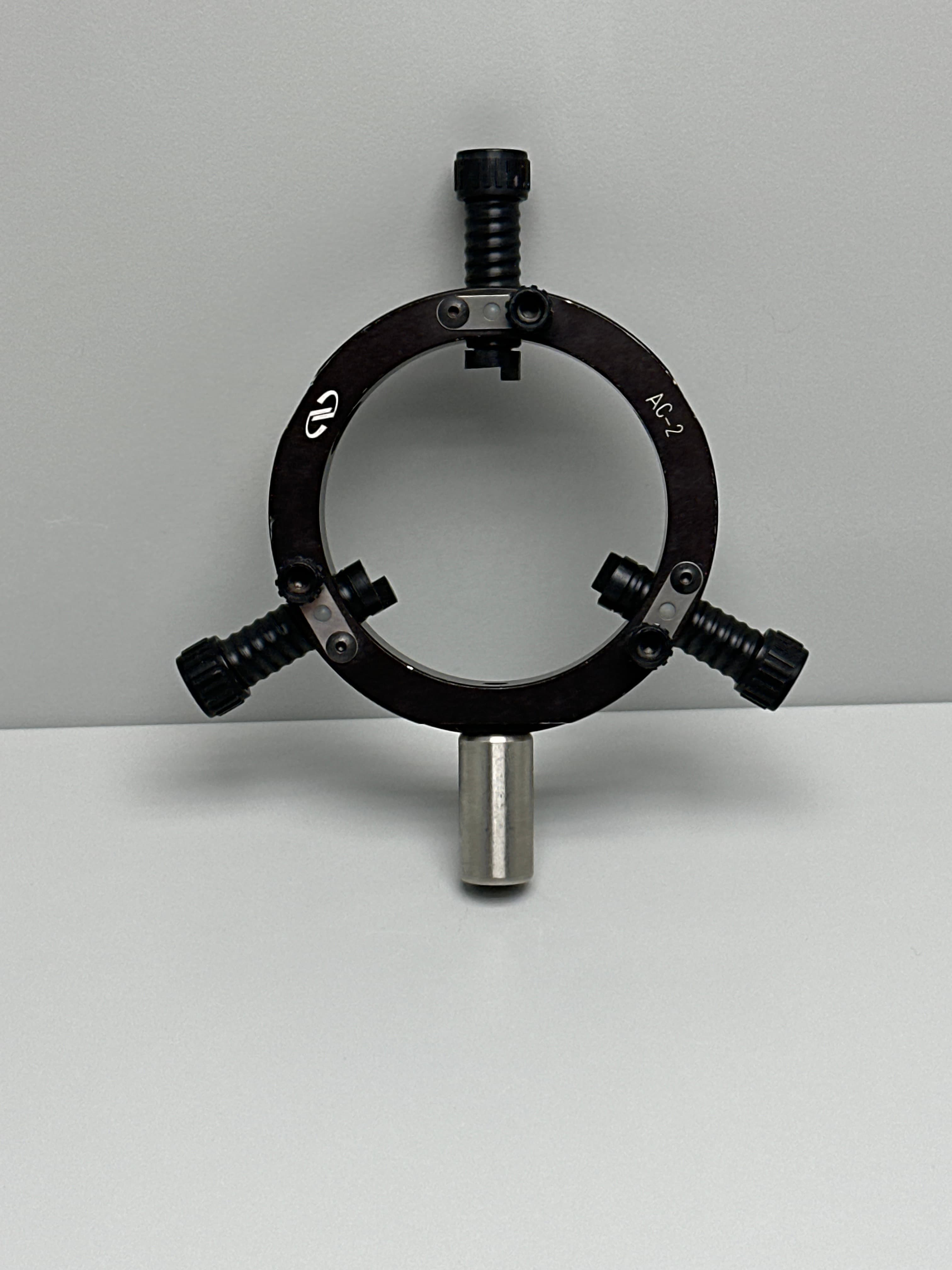 Newport AC-2 Adjustable Radius Chuck