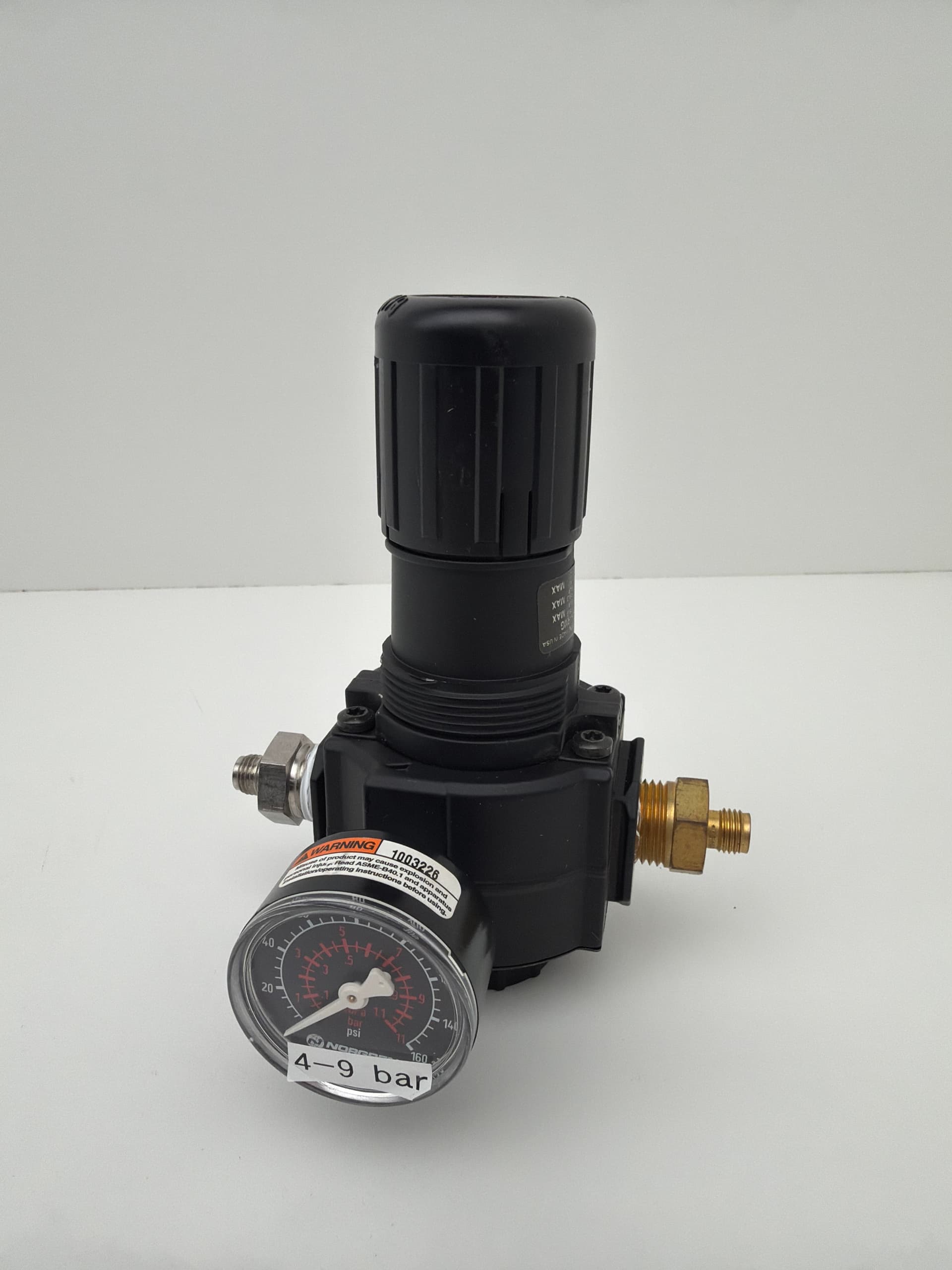 Norgren R74G-4AK-RMG Pneumatic Air Pressure Regulator 1/2"NPT 150PSI w/ Gauge