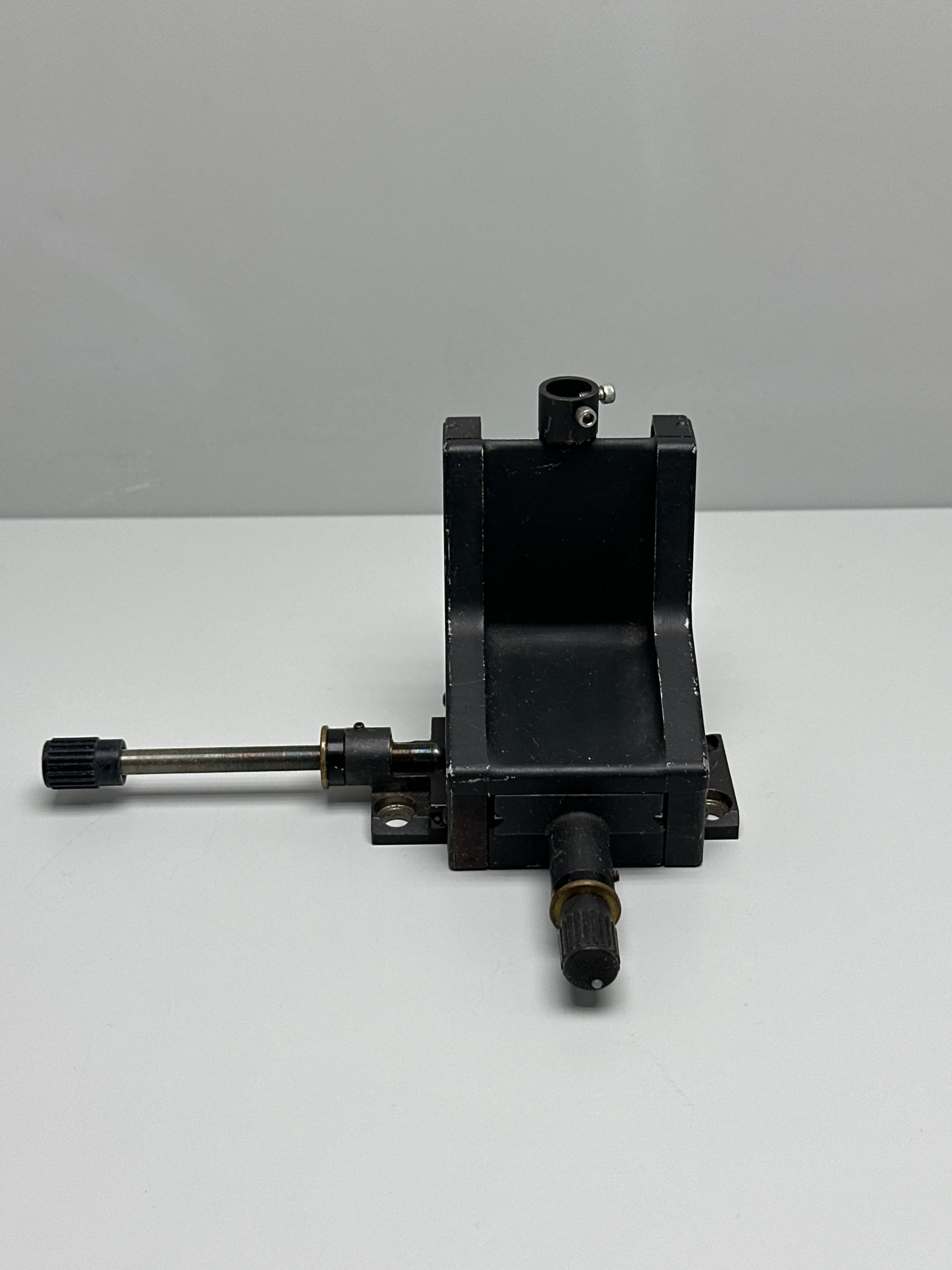 Newport 460-XYZ 3 Axis Linear Stage with (2) Adjustment Screws