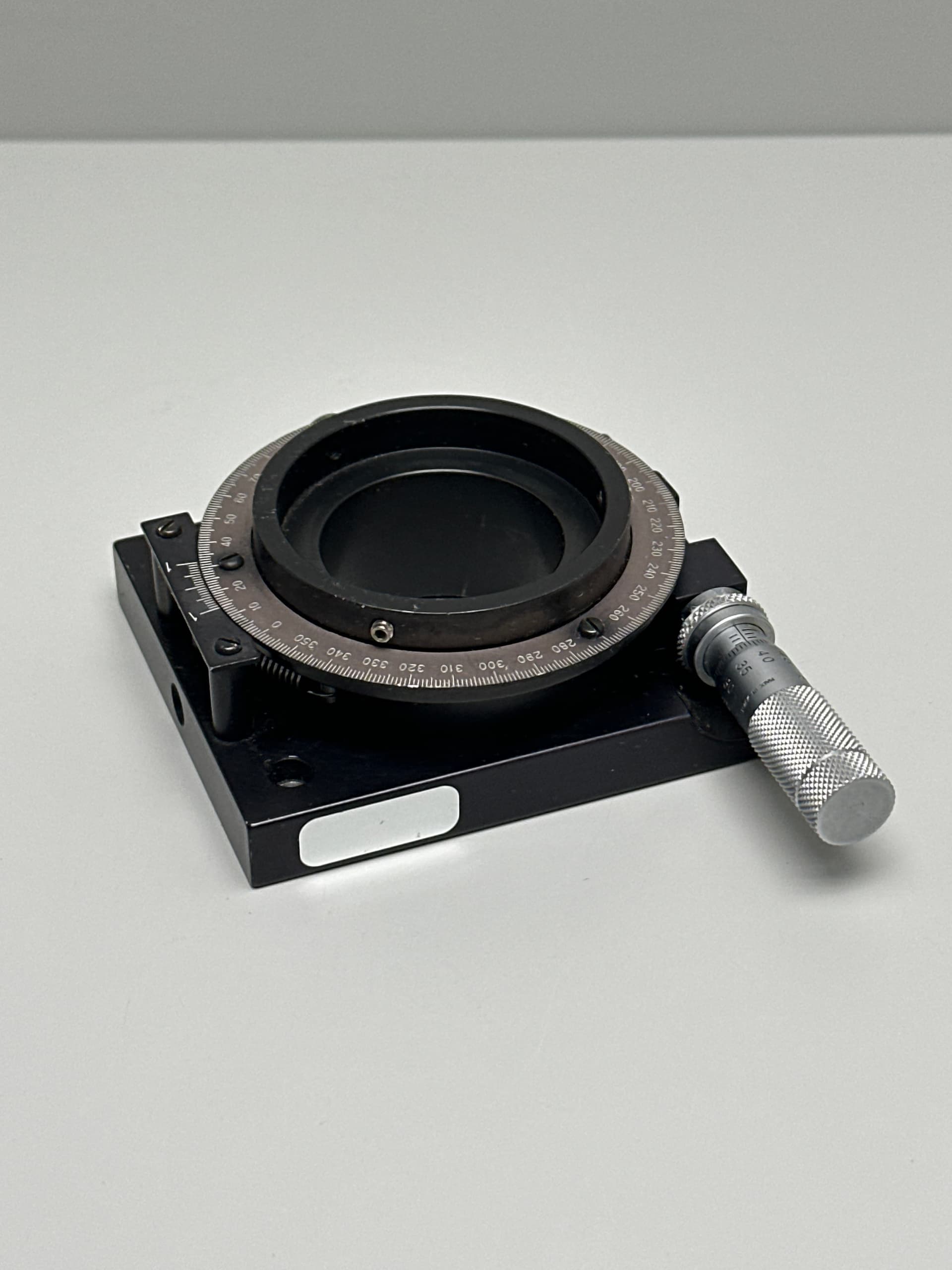 Oriel Precision Rotator with Mitutoyo Micrometer