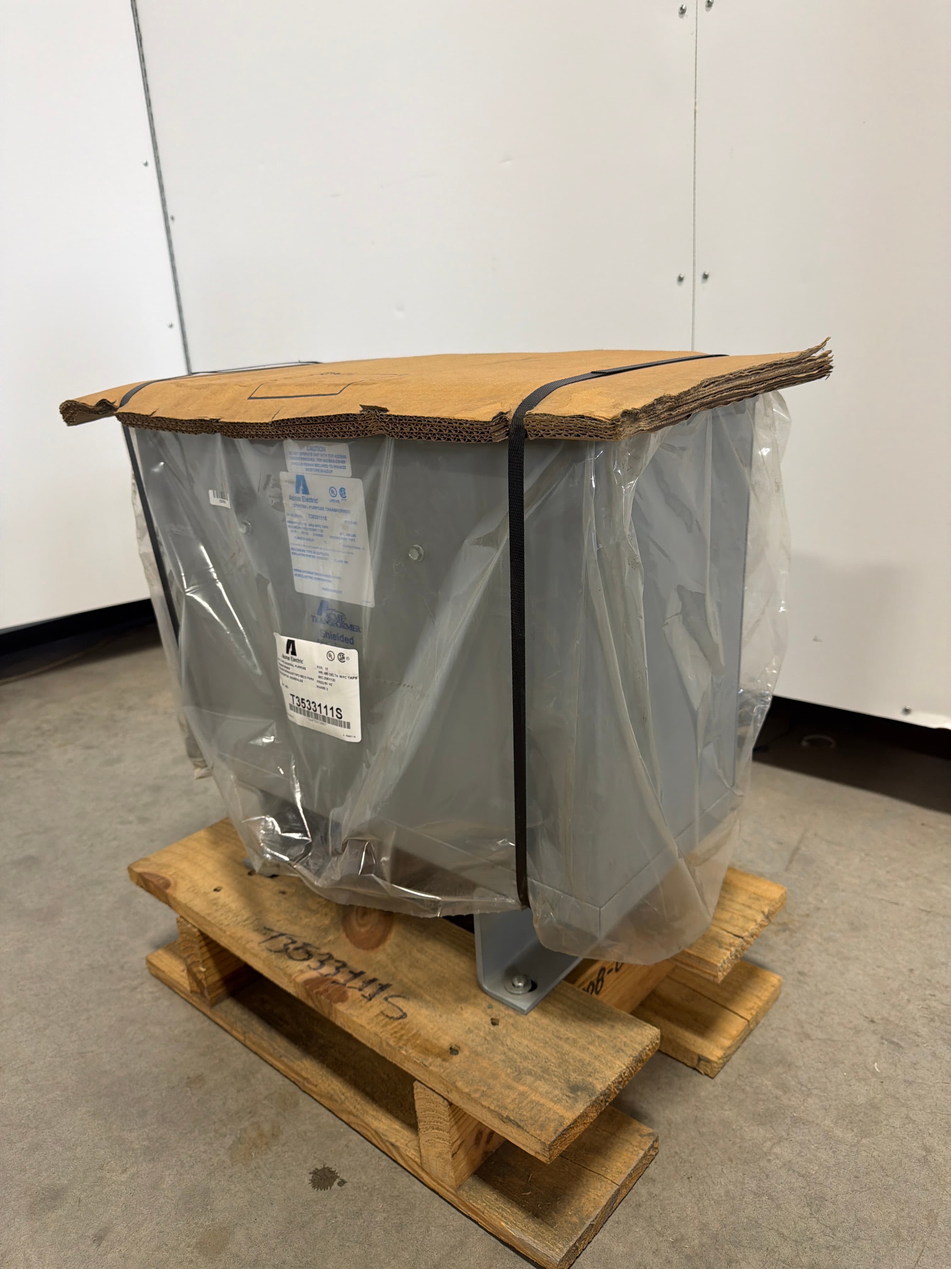 Acme Electric T3533111S Transformer 15KVA 480Delta W/FC Taps 208Y/120 60Hz 3PH