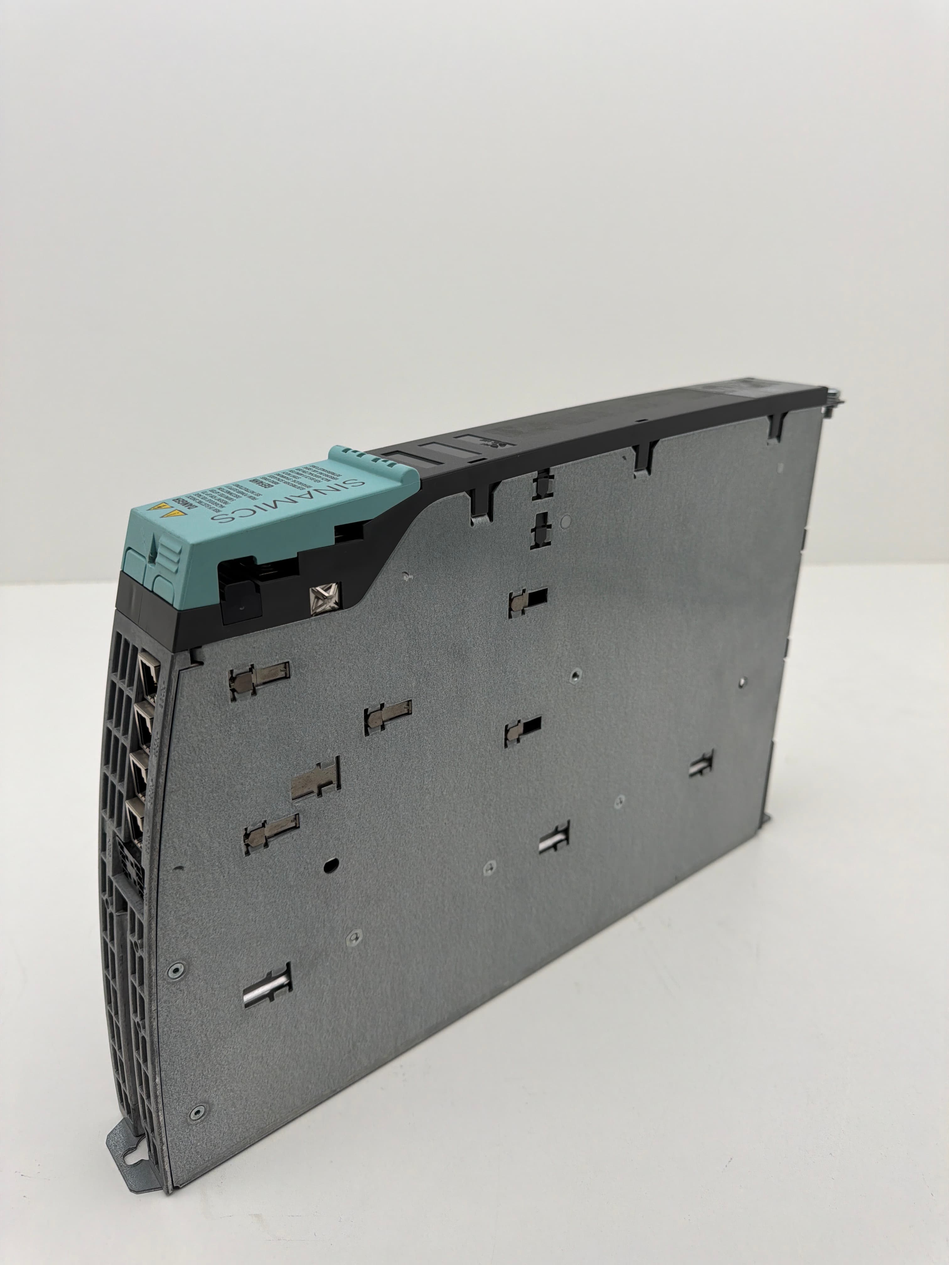 Siemens 6SL3120-2TE15-0AA3 SINAMICS Double Motor Module 3AC 400V 5A/5A