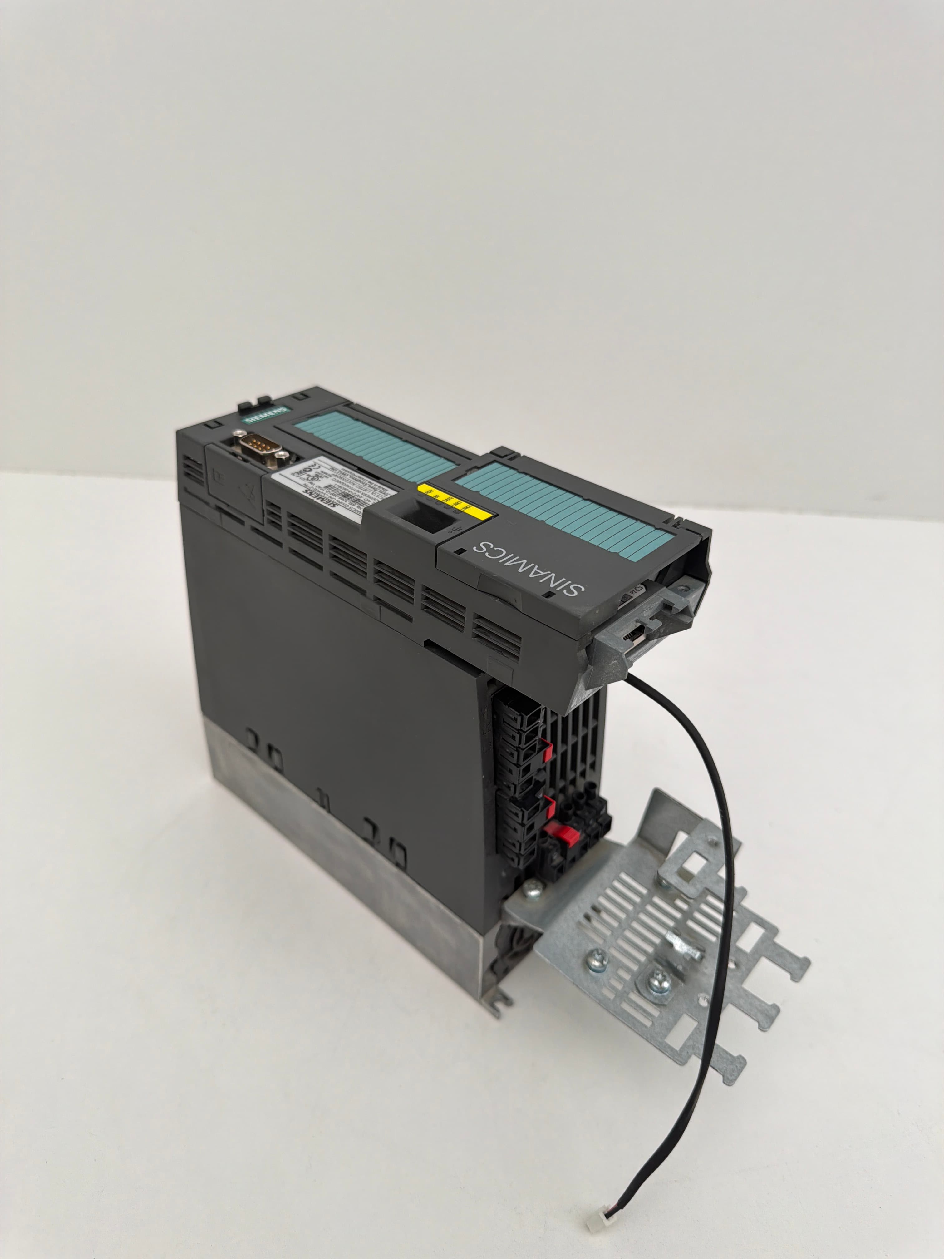 Siemens 6SL3210-1PB13-8UL0 G120 Drive PM240-2 w/ 6SL3244-0BB12-1FA0 CU240E-2 PN