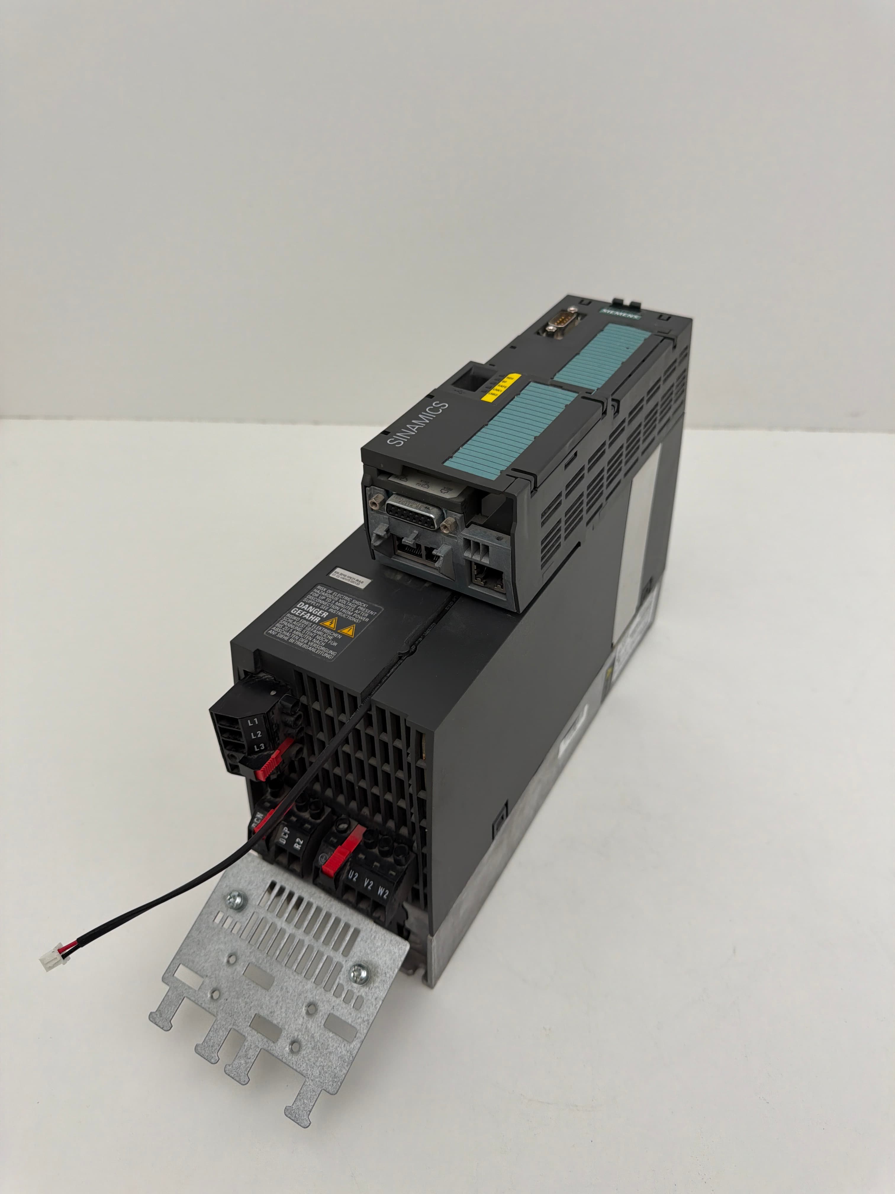 Siemens 6SL3210-1PE21-8UL0 Power Module PM240-2 with CU250S-2 Control Unit