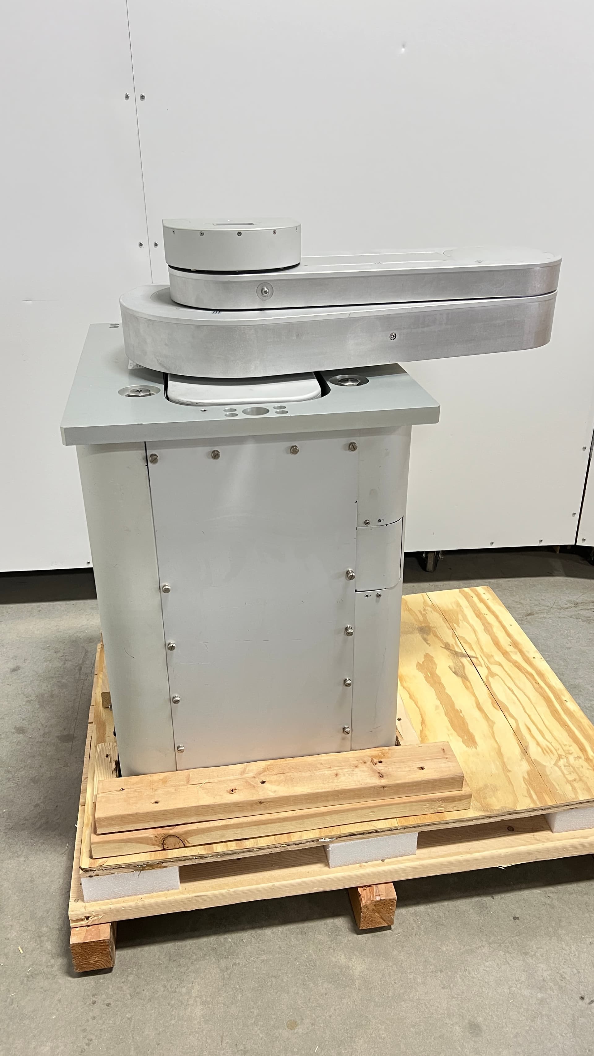 AKT AMAT Applied Materials 0010-71104 3000 ATM Robot