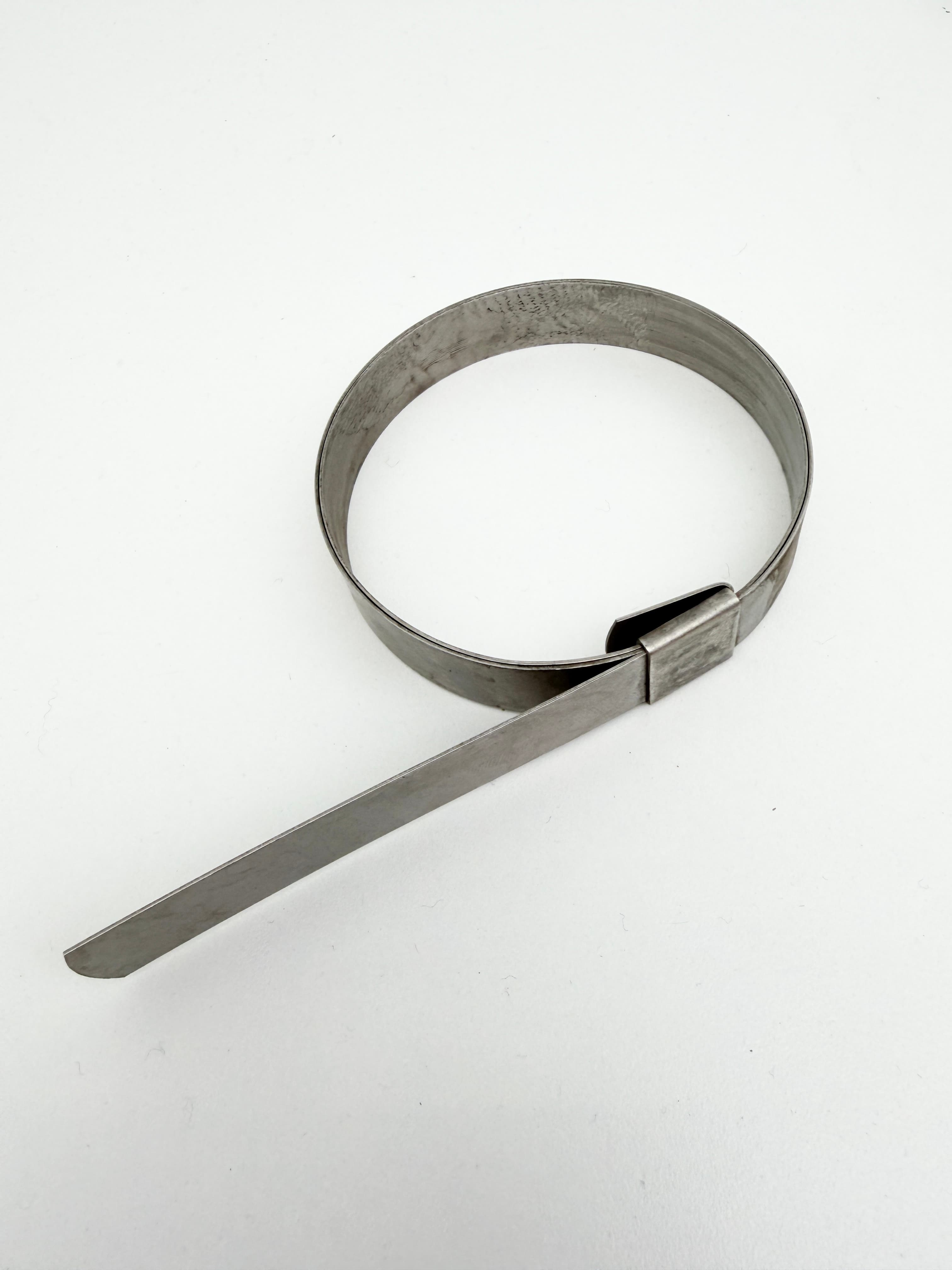BAND-IT CP12S9 Stainless Steel Center Punch Clamps 3" x 5/8" x 0.25"