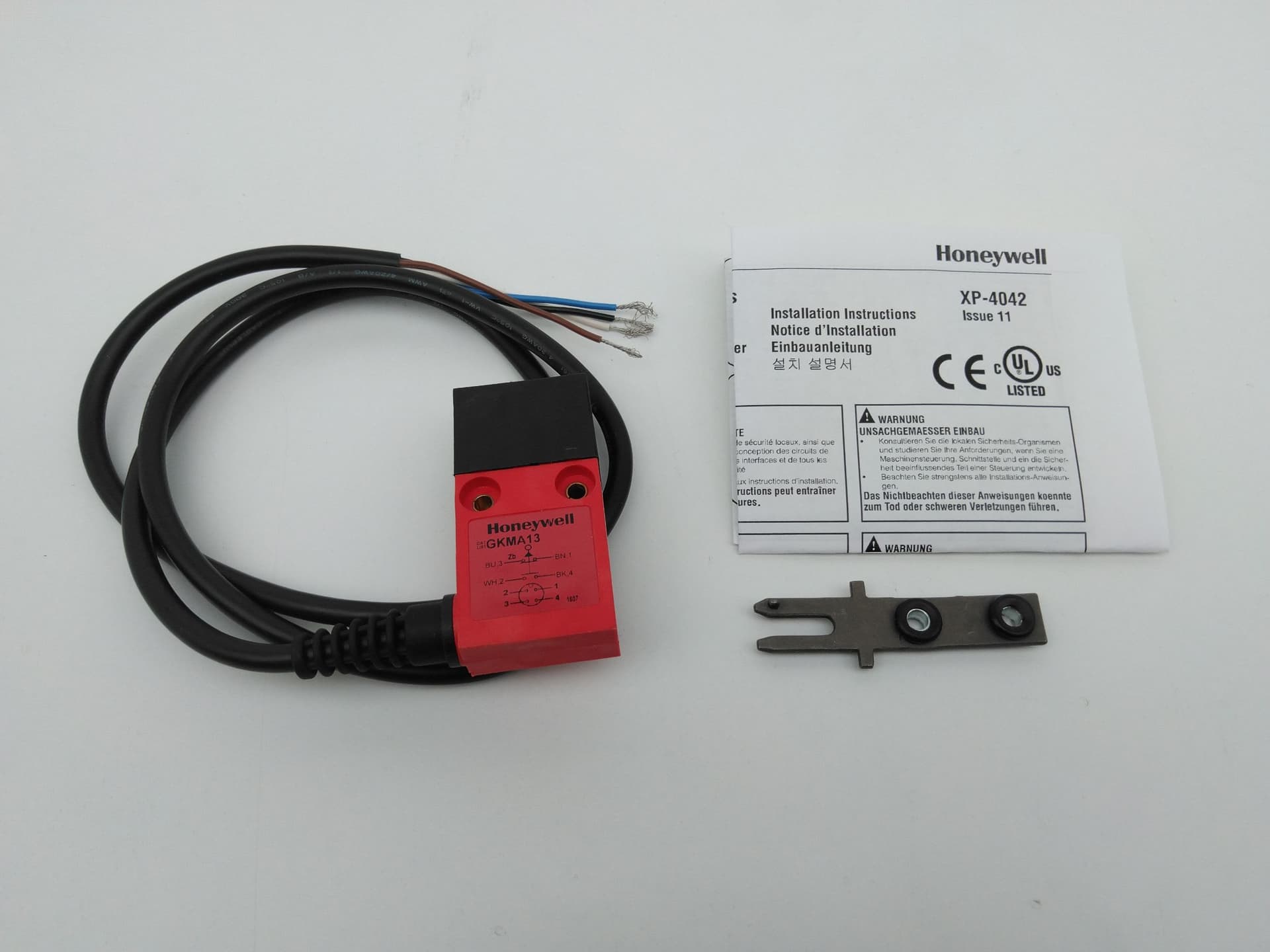 Honeywell GKMA13 Key Actuated Safety Switch