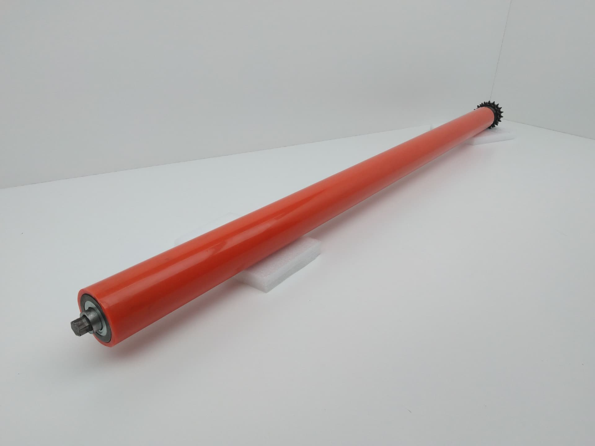 Martin Sprocket Gear 513/2.520 3" Diameter, 61 3/8" Sprocketed Conveyor Roller