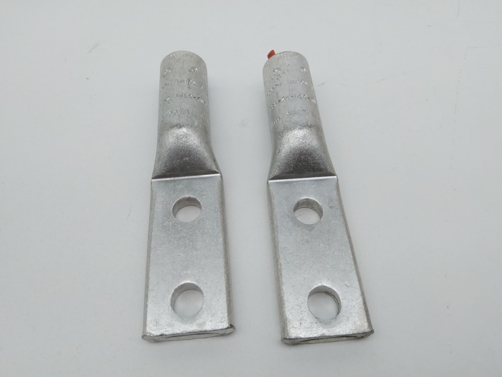 Ilsco ALND-350-12-134 Aluminum Crimp Connector , 350 MCM