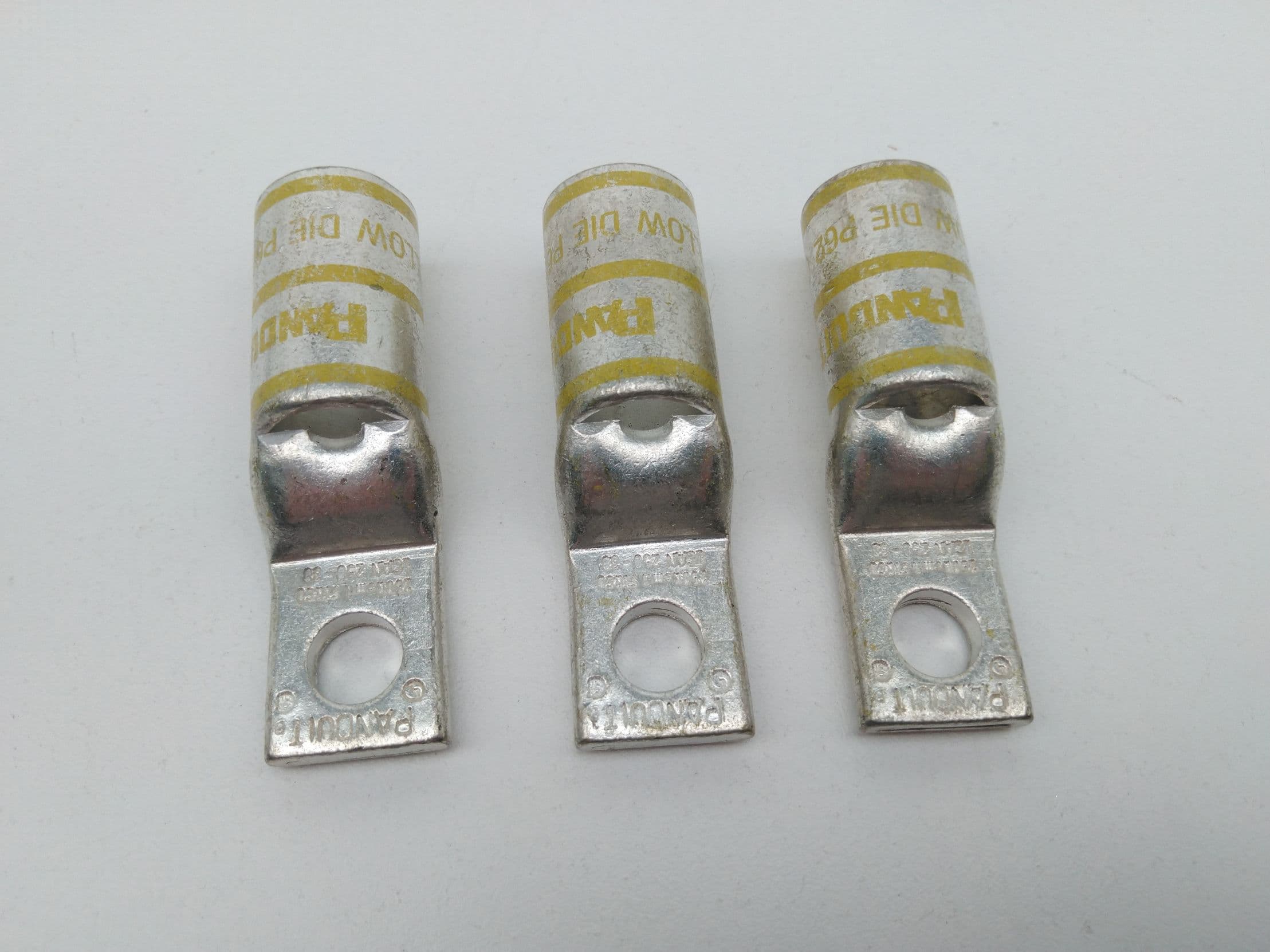 Panduit LCAN 250-38 Compression Lug, 250 MCM. 3/8" hole