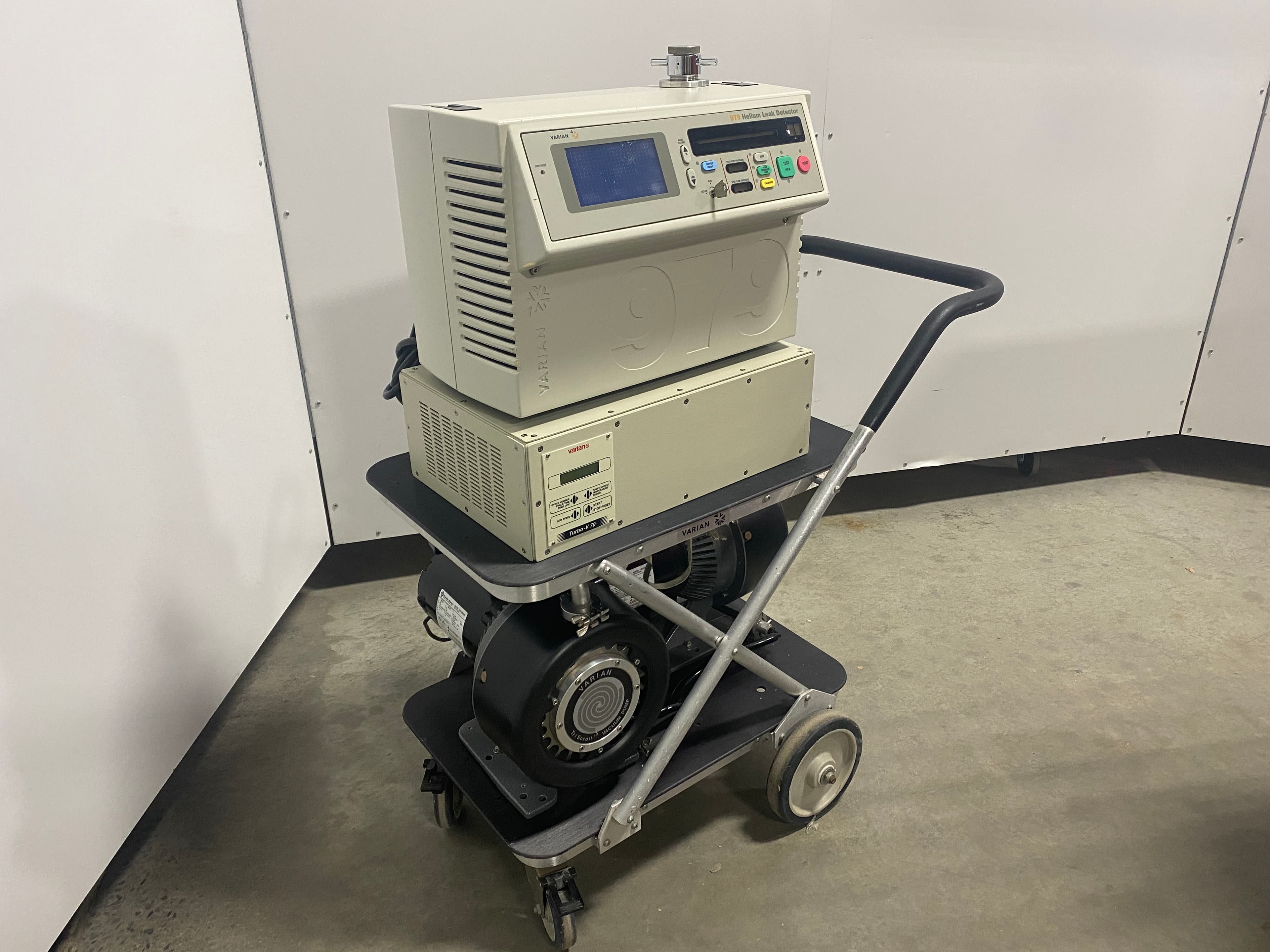Varian 979 Mass Spec Leak Detector