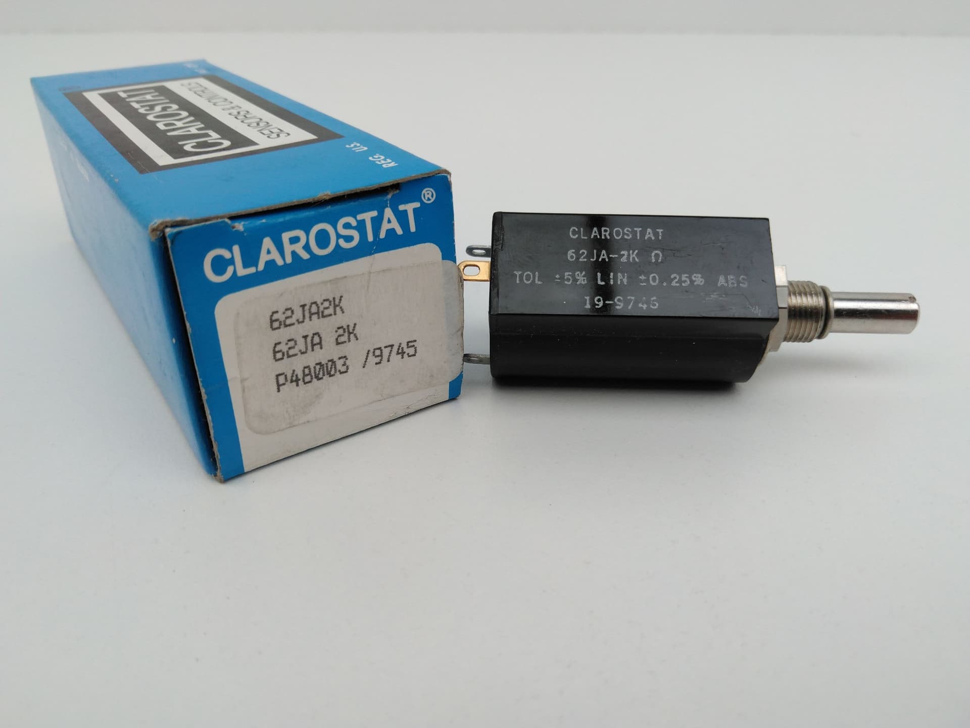 Clarostat 62JA2k 2000 Ohm Potentiometer