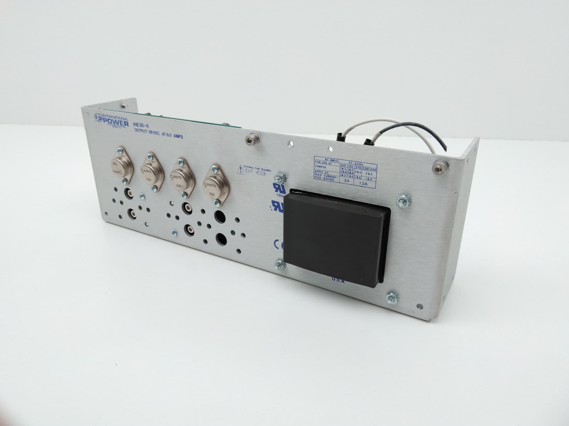 International Power IHE28-6 28V 6A Linear Power Supply unit