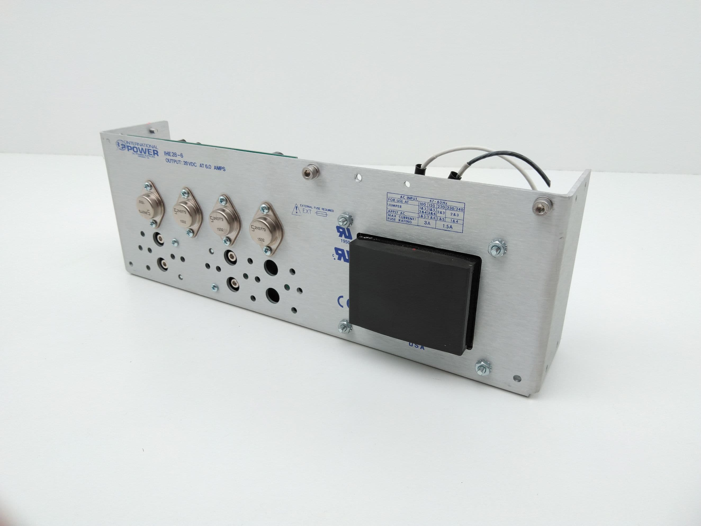 International Power IHE28-6 28V 6A Linear Power Supply unit