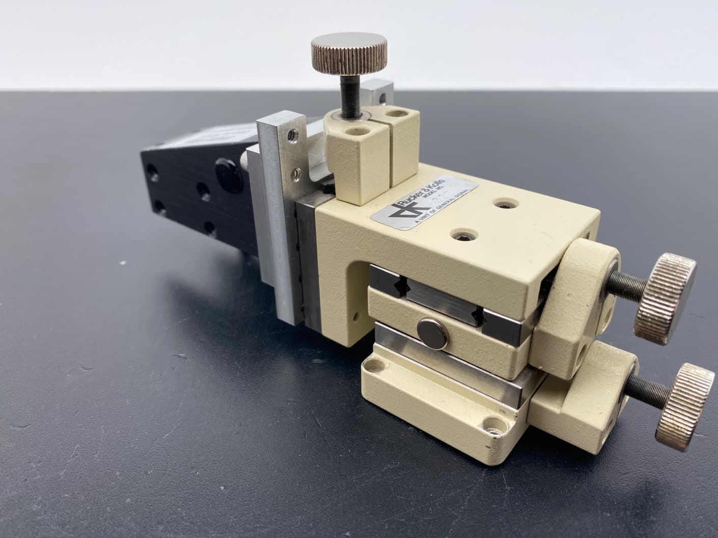 Rucker Kolls 329 Manipulator
