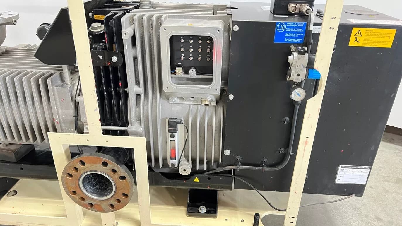 Oerlikon Leybold SP 630 117018 Screwline Dry Vacuum Pump