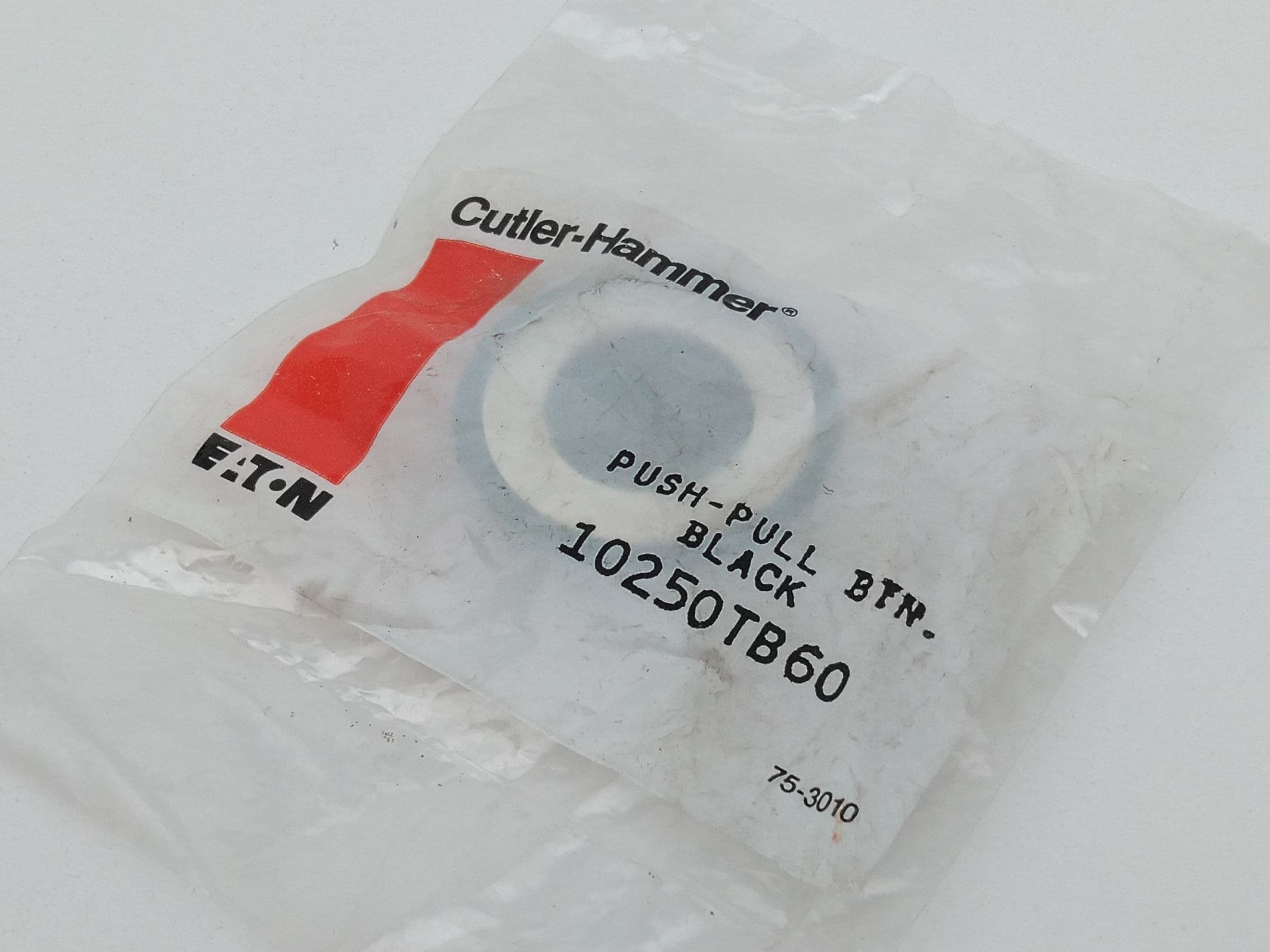 Eaton / Cutler Hammer 10250TB60 Black Push-Pull Operator Button, 40mm