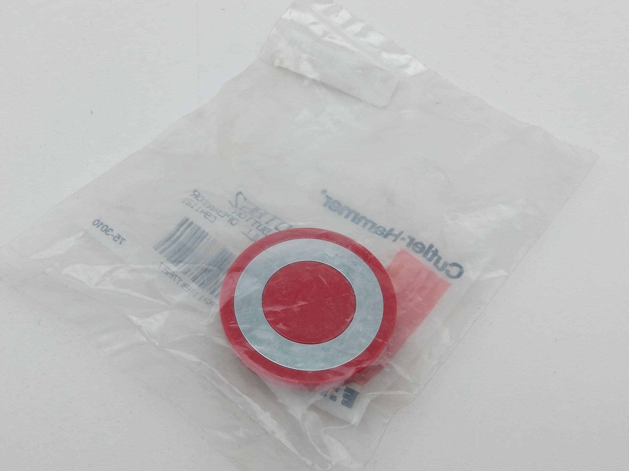 Eaton / Cutler Hammer 10250TB62 40mm Red Push-Pull Operator Button