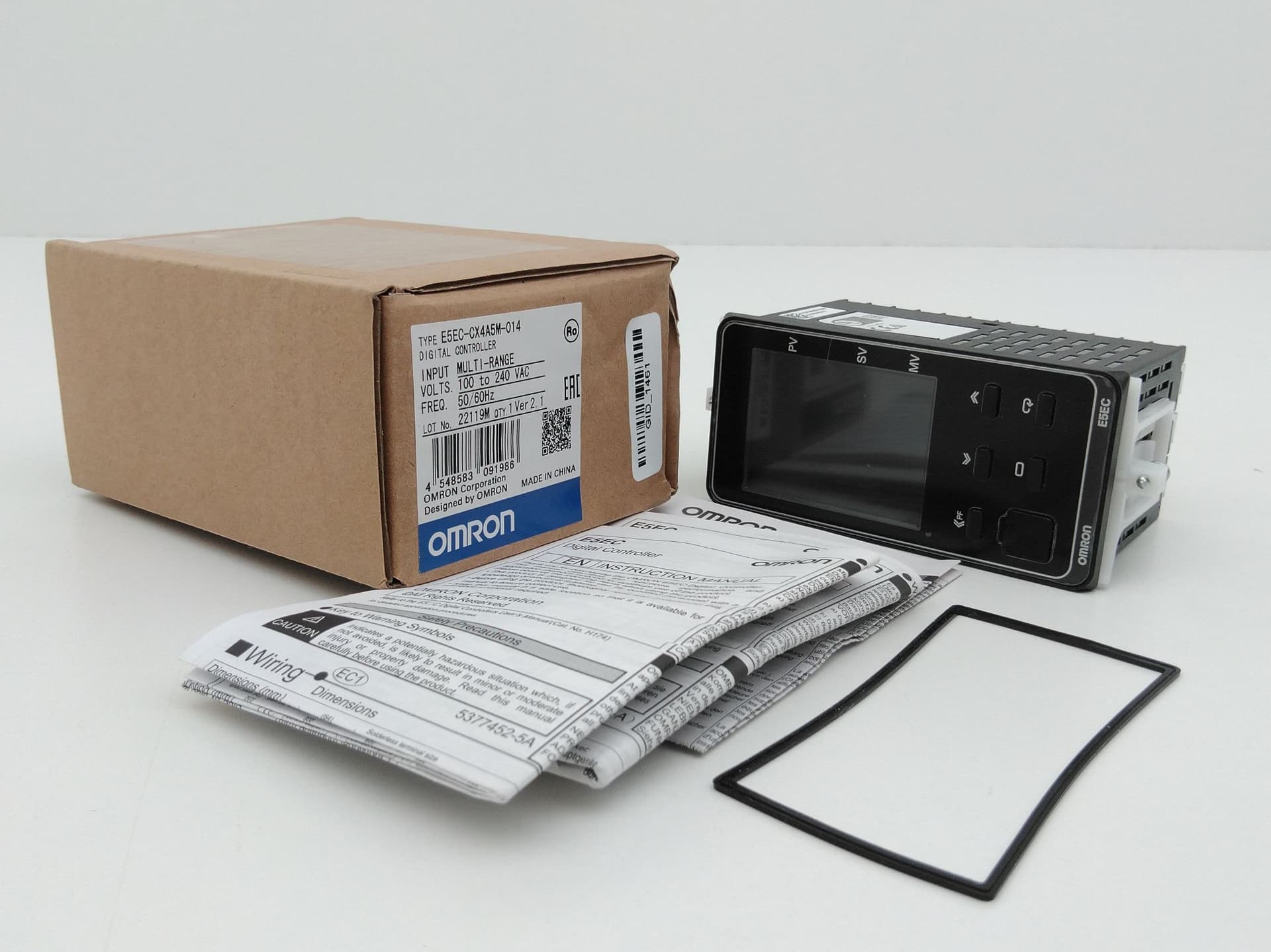 Omron E5EC-CX4A5M-014 Digital Temperature Controller, Multi-Range, 100-240VAC