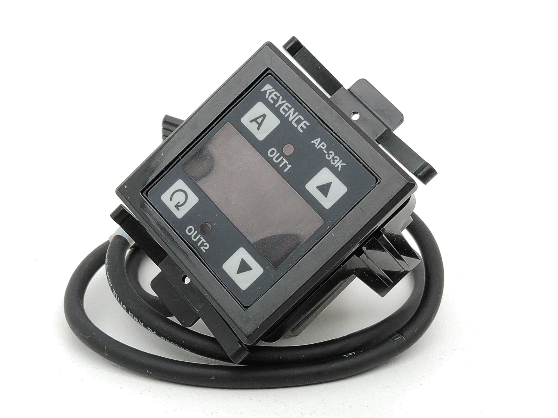 Keyence AP-33K 0-145PSI 12-24V Digital Pressure Switch