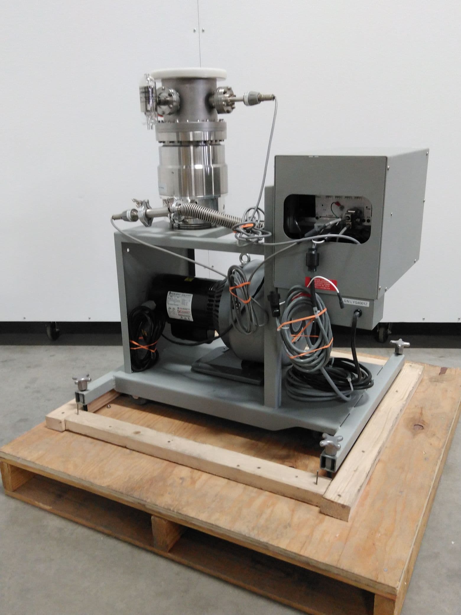 Agilent/Varian V-551, PTS06001UNIV Turbo Cart Pumping Station