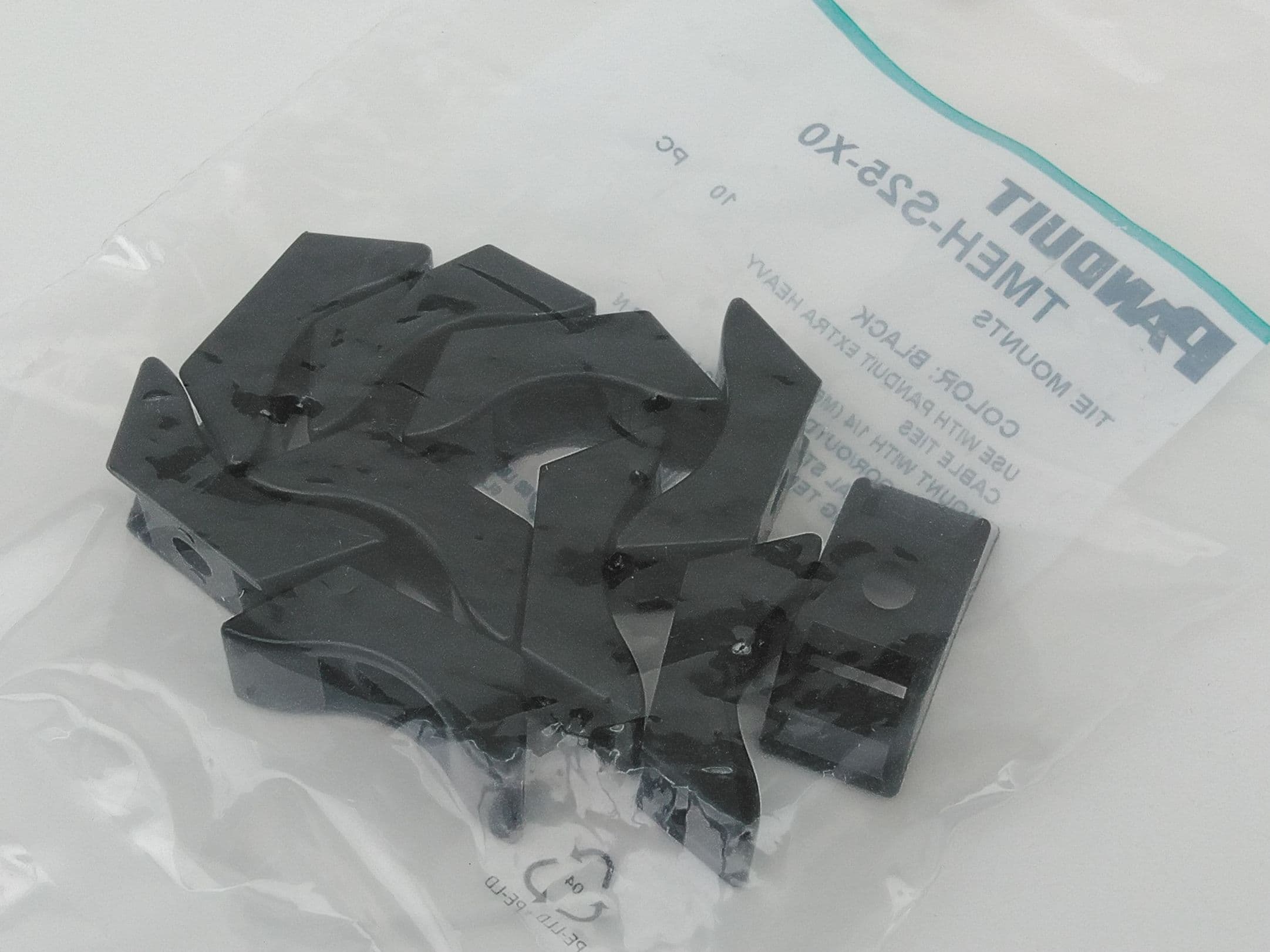 Panduit TMEH-S8C0 Wire Tie Mount #8 screw