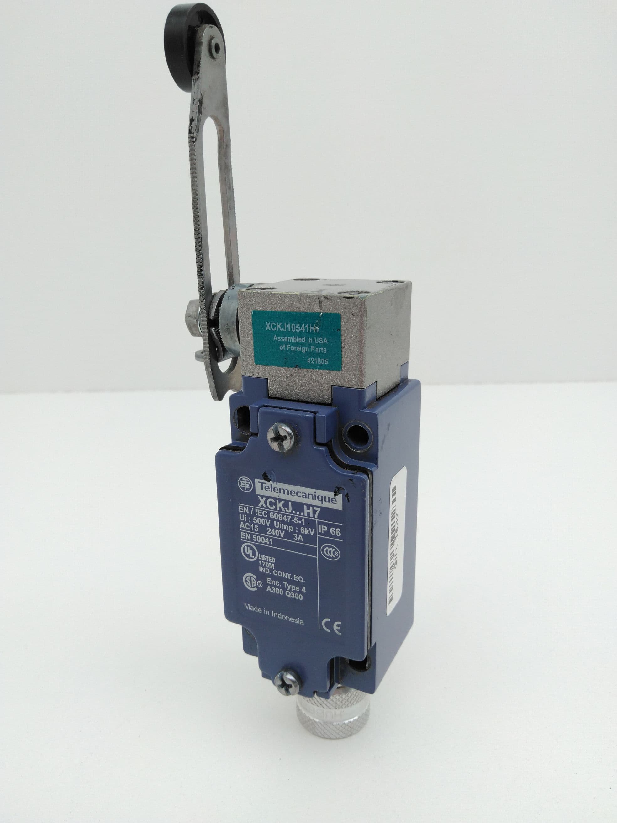 Telemecanique XCKJ H7 / XCKJ10541H7 Heavy Duty Limit Switch w/ Roller Lever