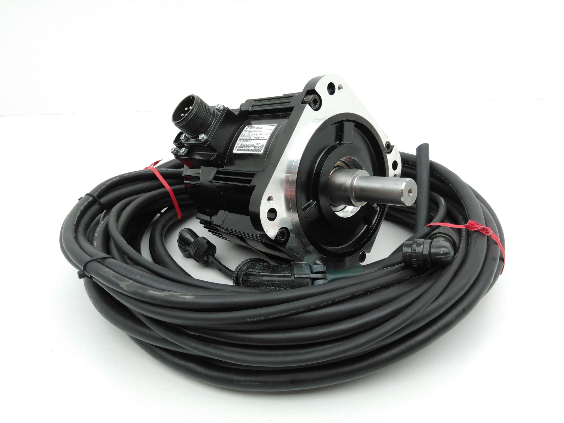 Yaskawa SGMGV-09A3A2C AC Servo Motor w/ Encoder and 12’ Cables