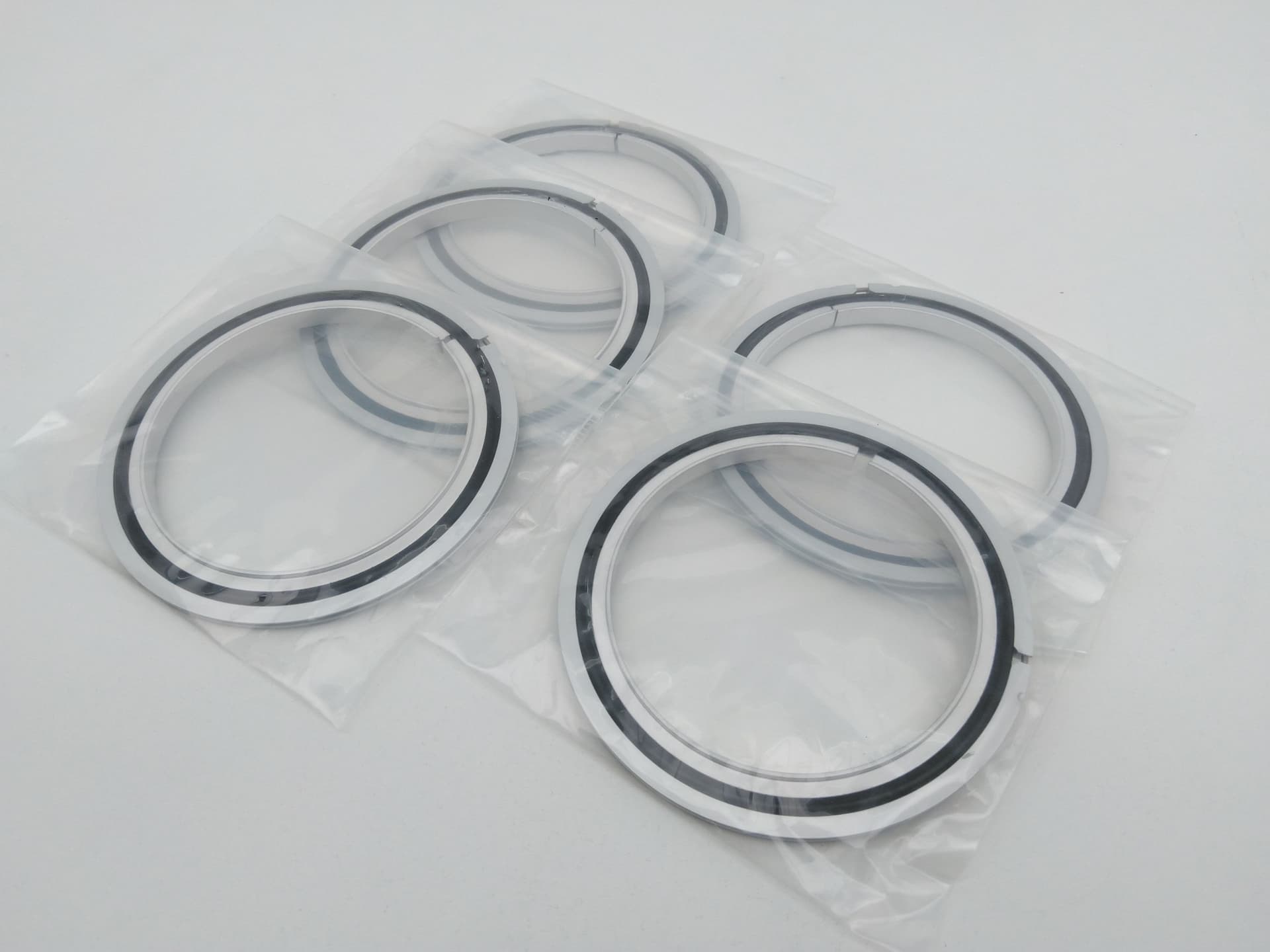 Unbranded ISO-100-CR-AB Centering Ring ISO 100 Alum W/SR and Buna