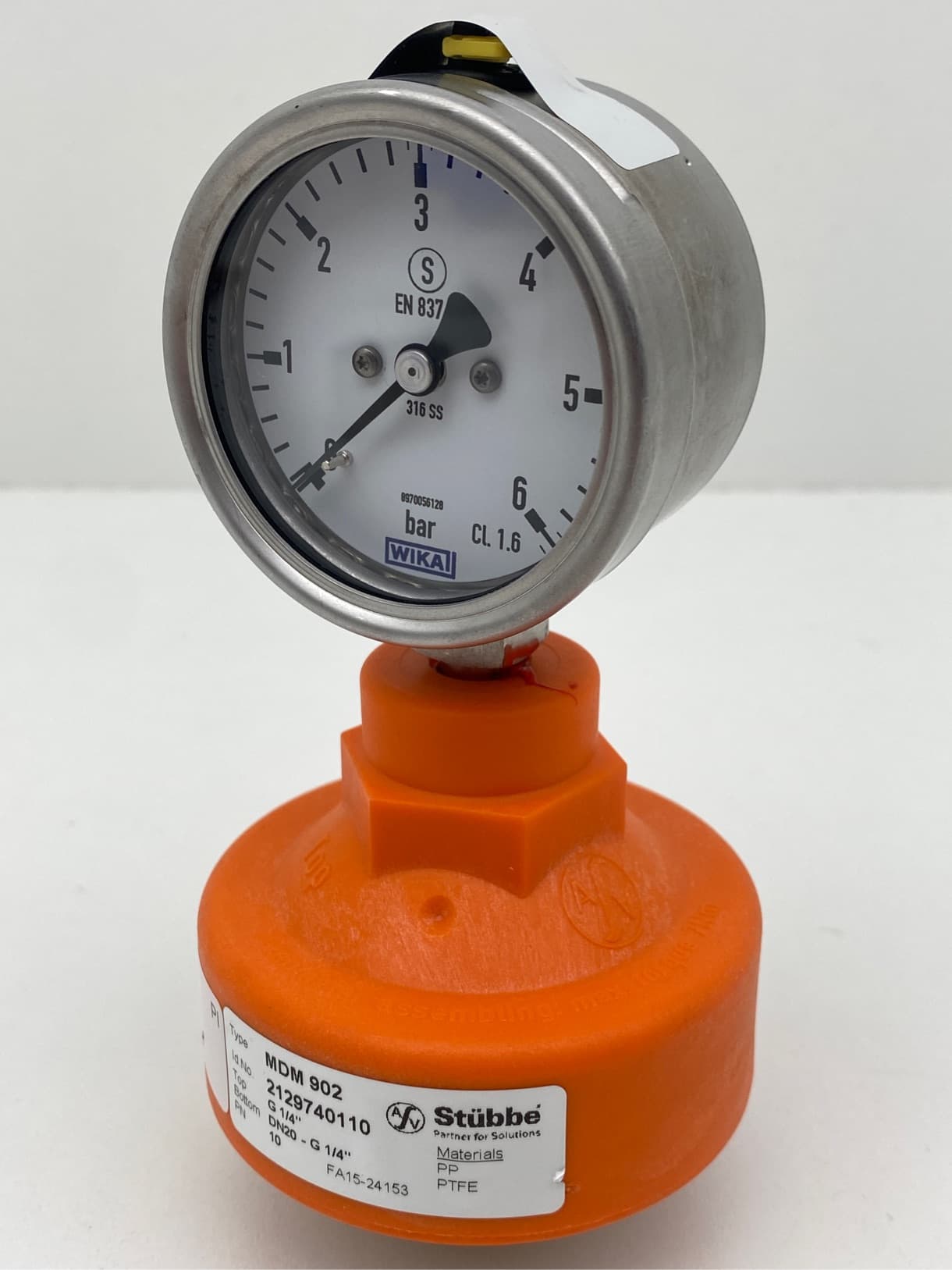 Stubbe MDM 902 212940110 Diaphragm Pressure Gauge Guard w/ Wika EN837-1 Gauge