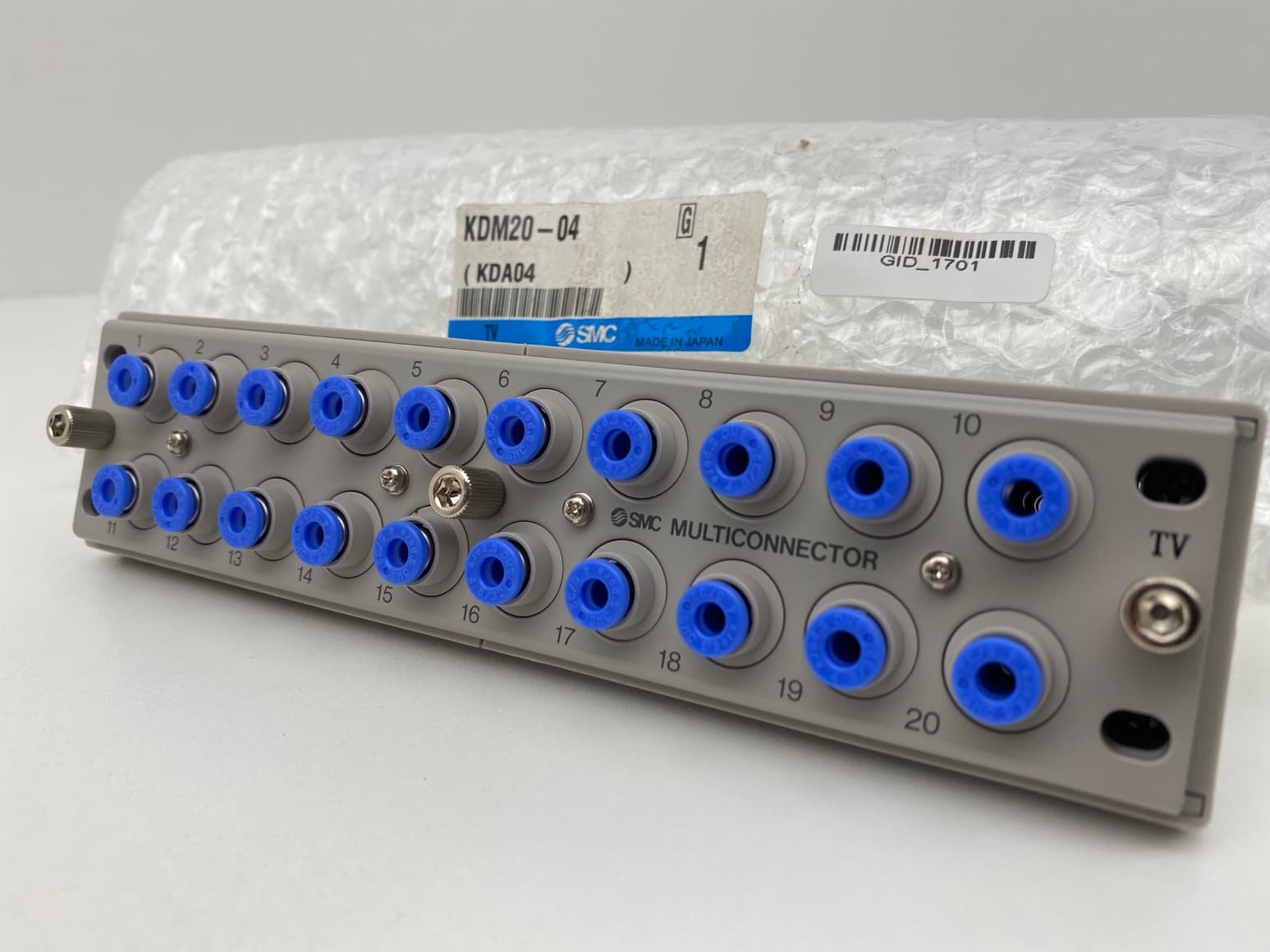 SMC KDM20-04 Push-To-Connect, Multi-Connector, 20 Stations, 4 mm Tube OD