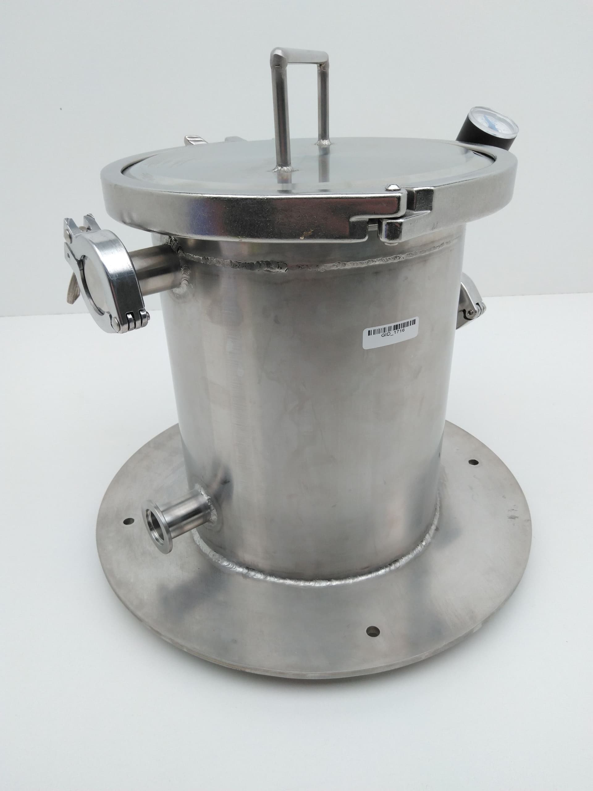 Shop Made S.S. Helium Leak Test Camber 7.5 L , 7.75" D x 9.75"H
