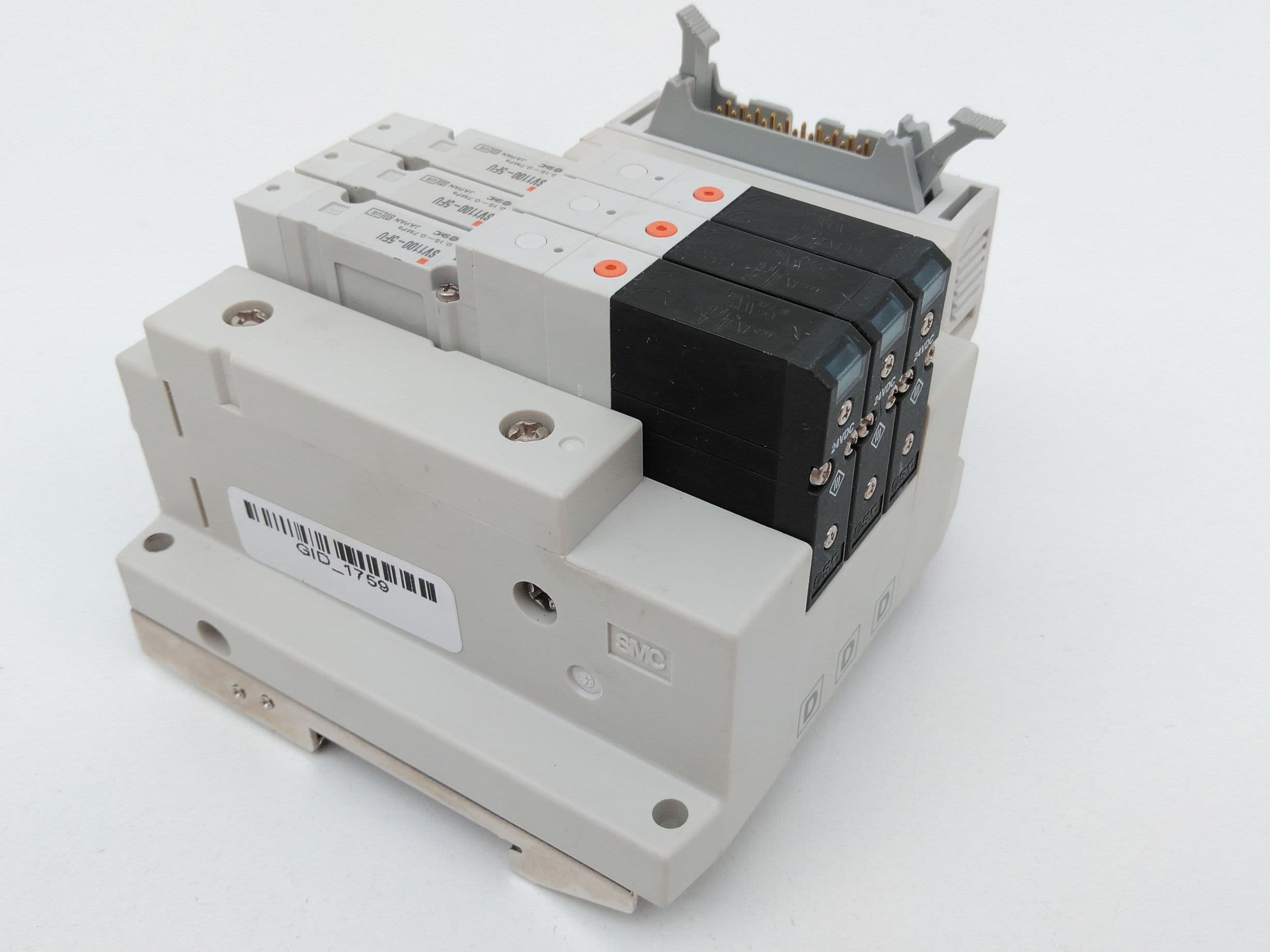 SMC SS5V1-10PGD1-03-U, SV1100-5FU Pneumatic Manifold/ Solenoid Assembly