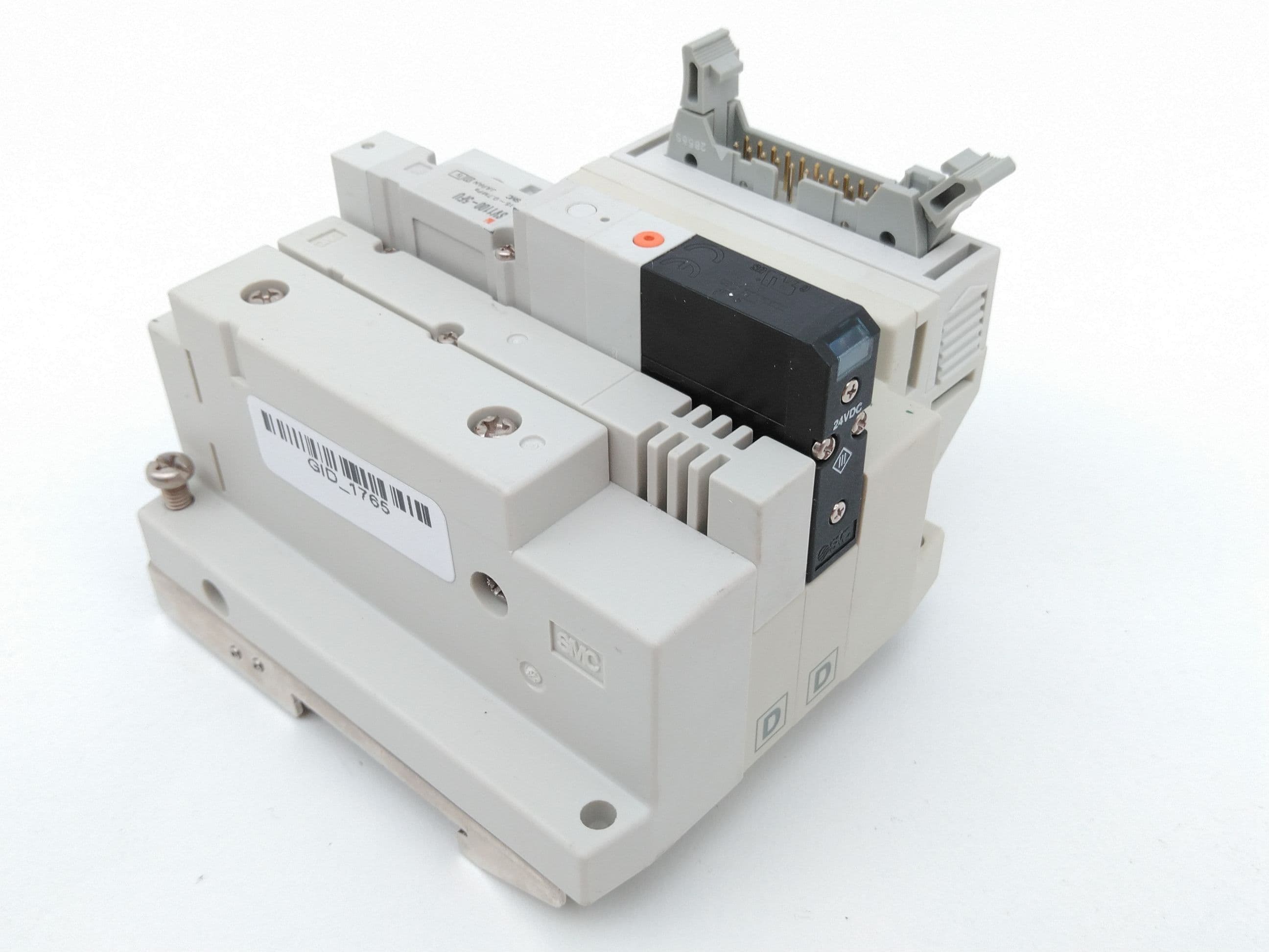 SMC SS5V1-10PGD1-02-U, SV1100-5FU Pneumatic Manifold/ Solenoid Assembly