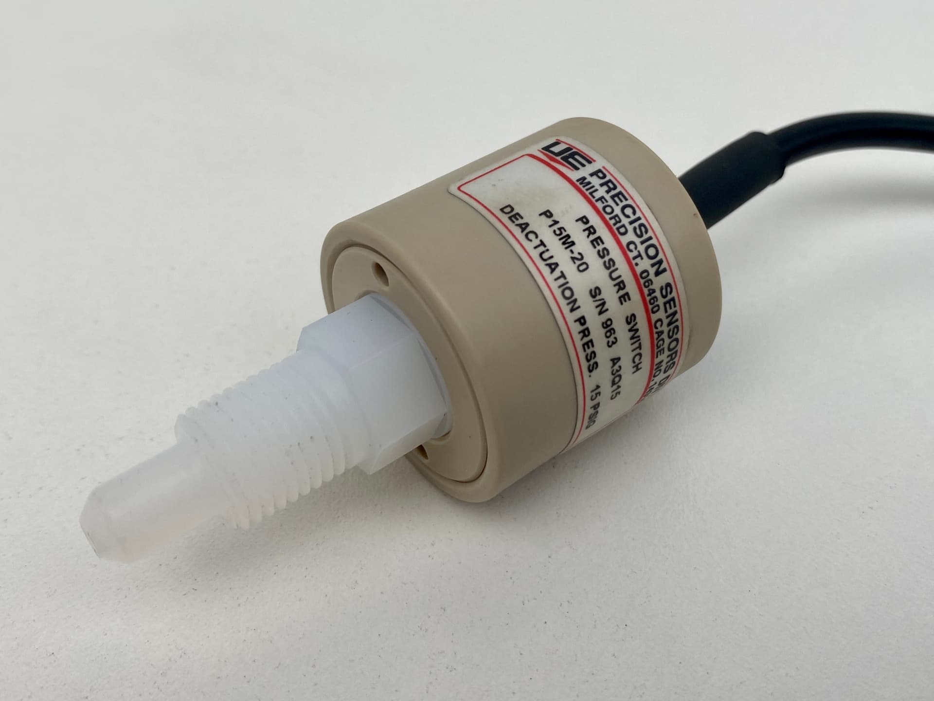 UE Precision Sensors P15M-20 Teflon Pressure Switch P15M Series, 15PSIG