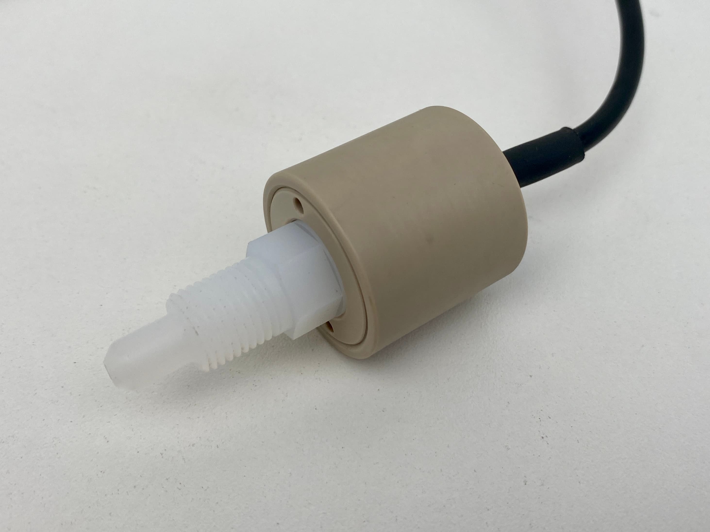 UE Precision Sensors P15M-20 Teflon Pressure Switch P15M Series, 15PSIG
