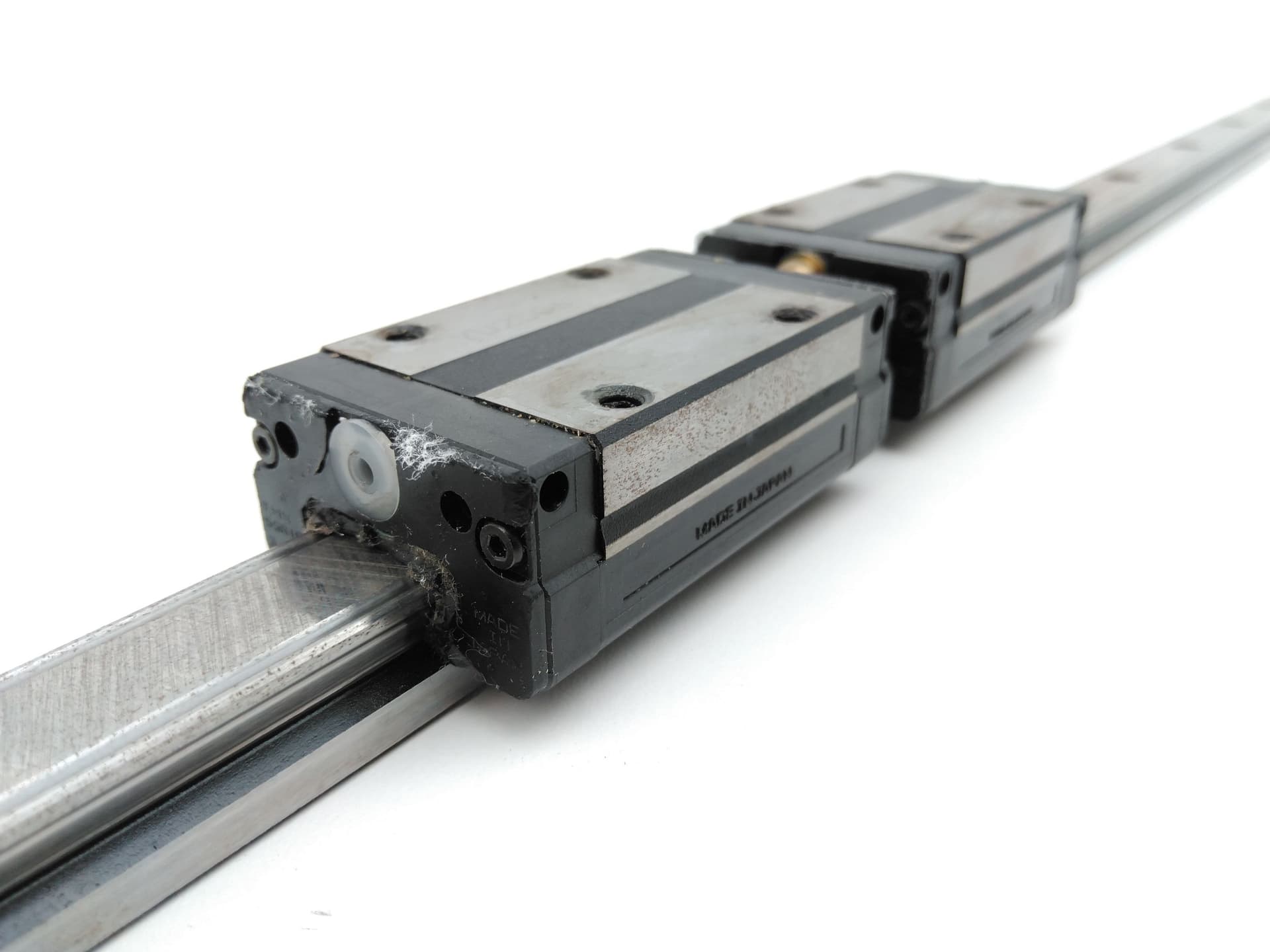THK SSR15+1770 2 linear bearings w/1770mm Guide Rail, Pair